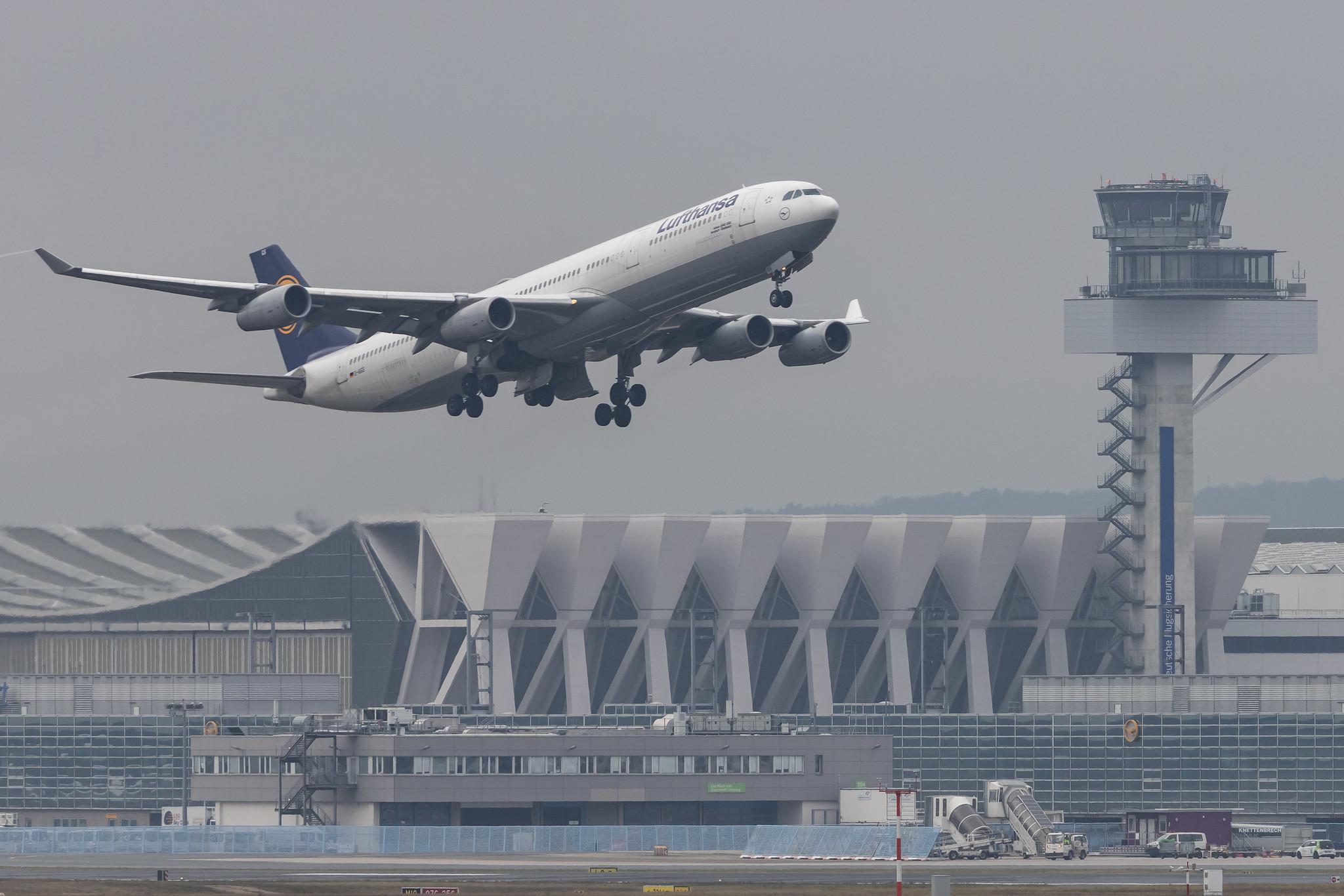 Frankfurt Airport: Lufthansa (LH / DLH) |  Airbus A340-313 A343 | D-AIGS | MSN 0297