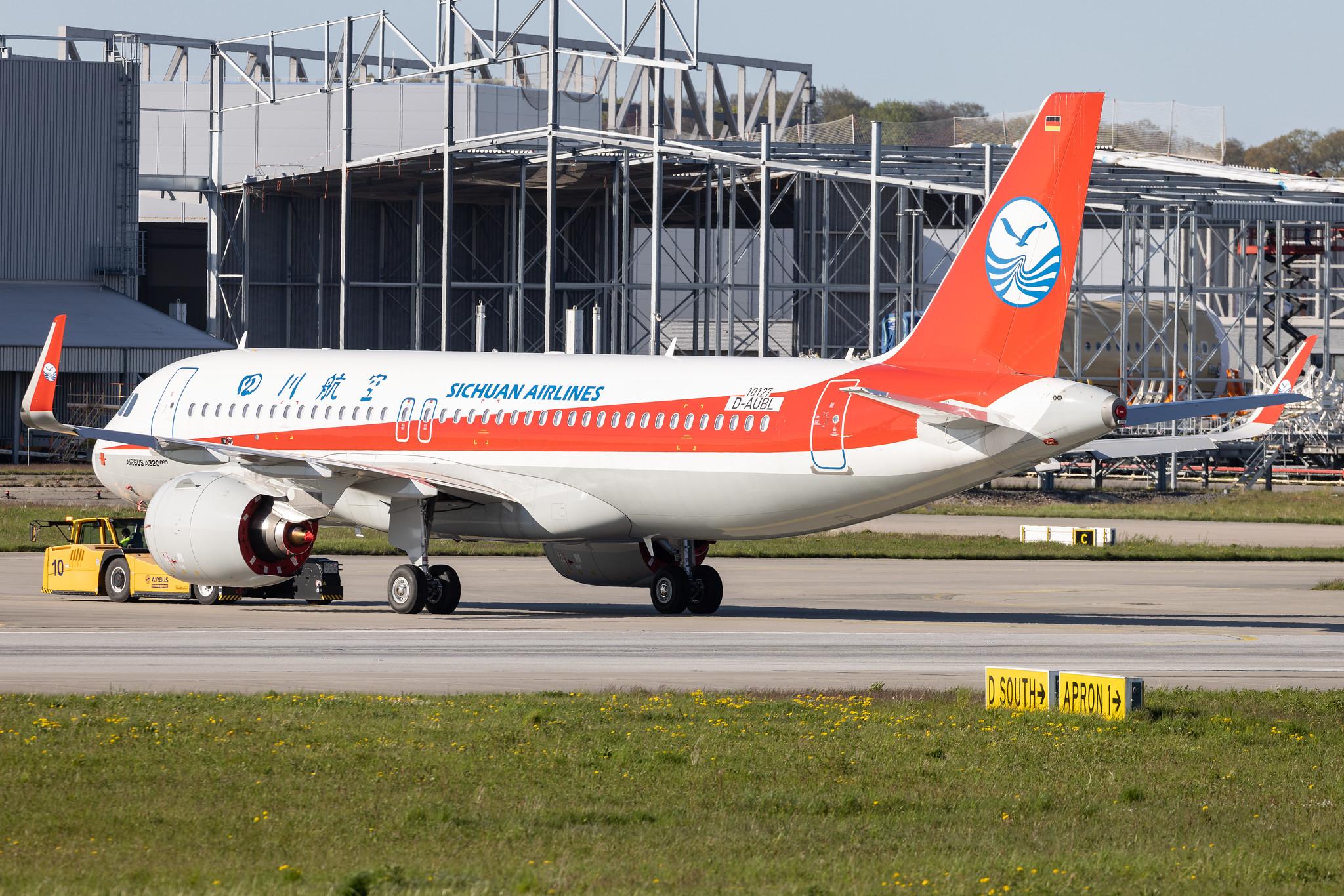 Hamburg Finkenwerder: Sichuan Airlines (3U / CSC) | Airbus A320-271N A20N | D-AUBL | B-322U | MSN 10127