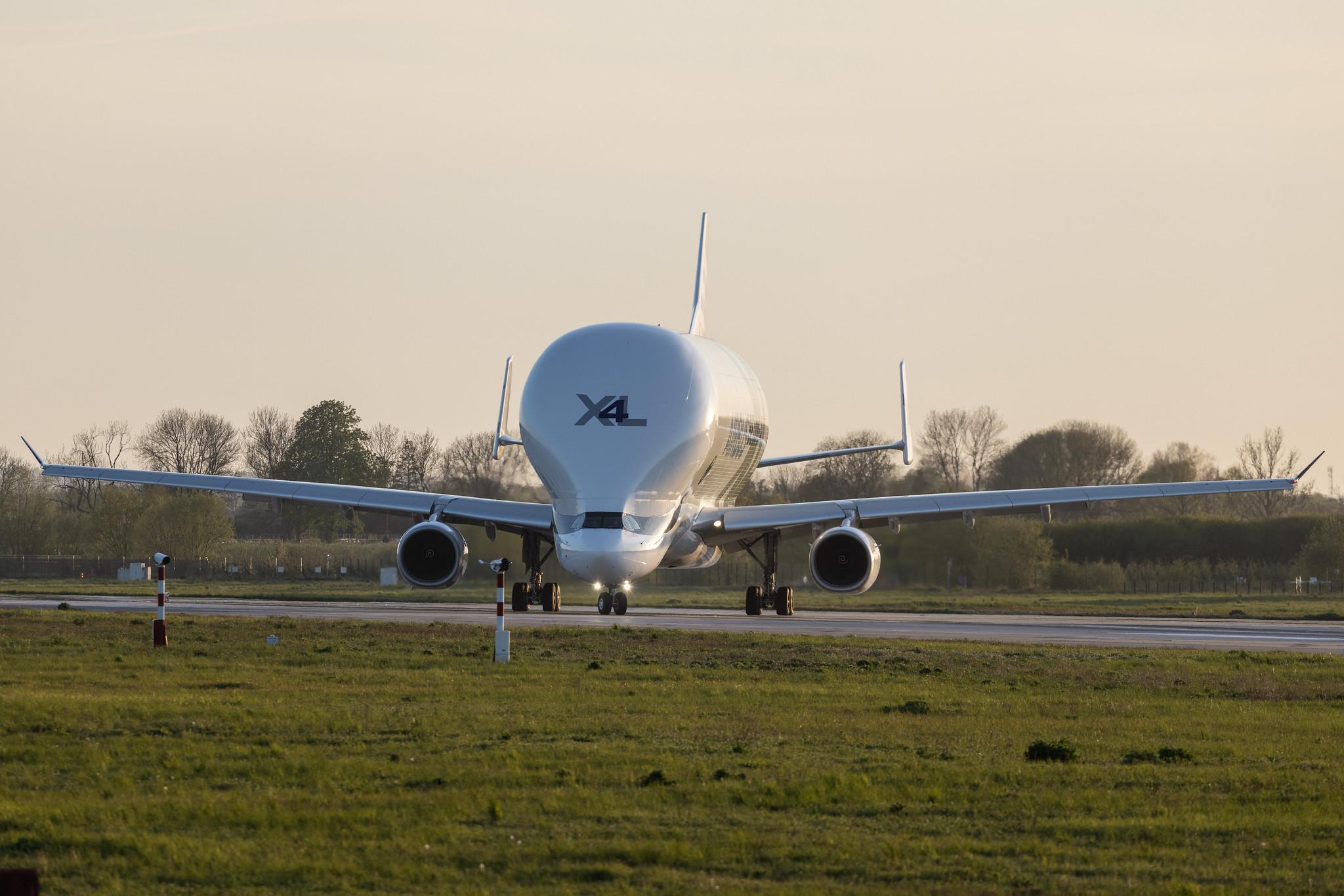 Hamburg Finkenwerder: Airbus Transport International (4Y / BGA) | Airbus A330-743L Beluga XL A337 | F-GXLJ | MSN 1985
