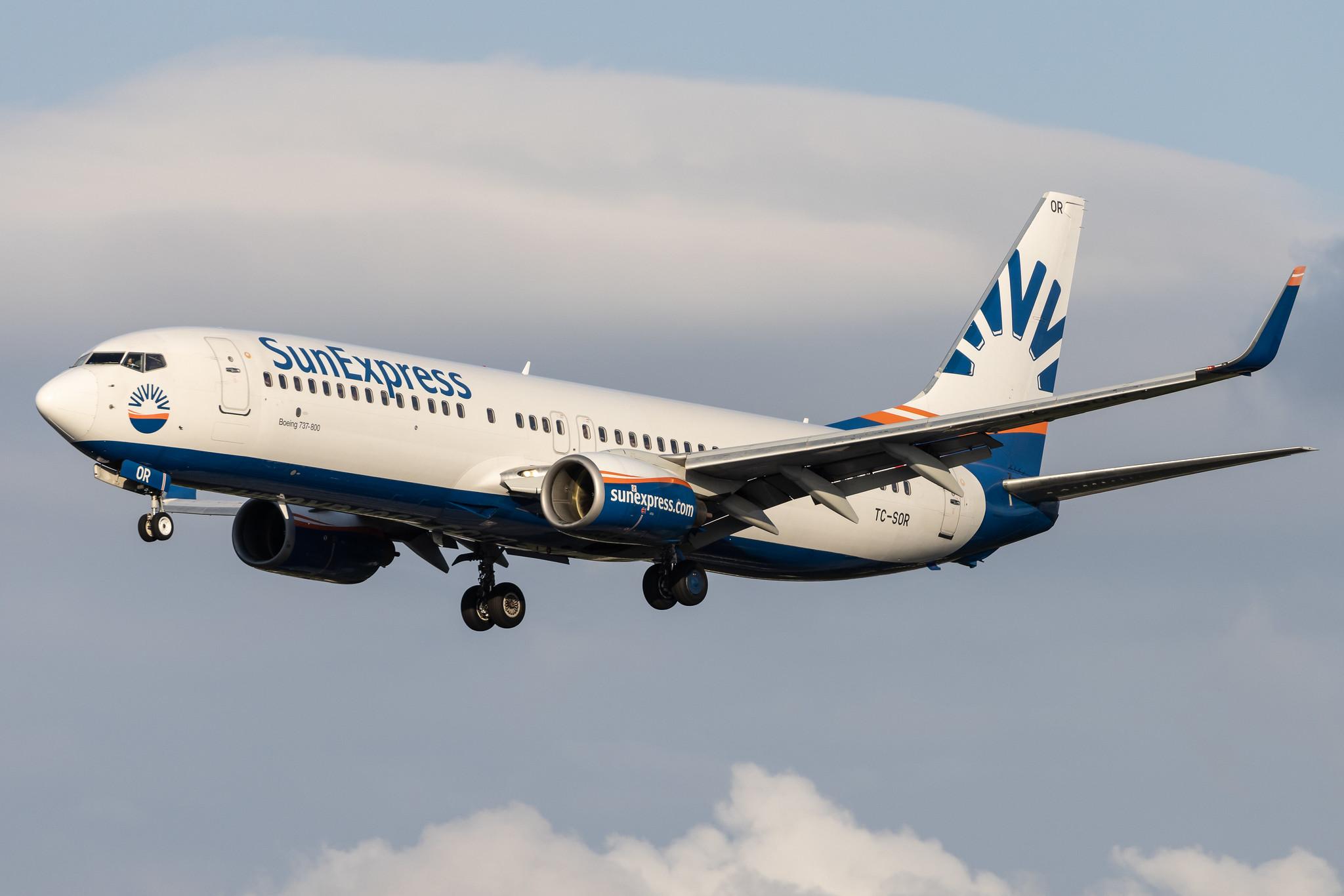 Hamburg Airport: SunExpress (XQ / SXS) | Boeing 737-8AS B738 | TC-SOR | MSN 33563