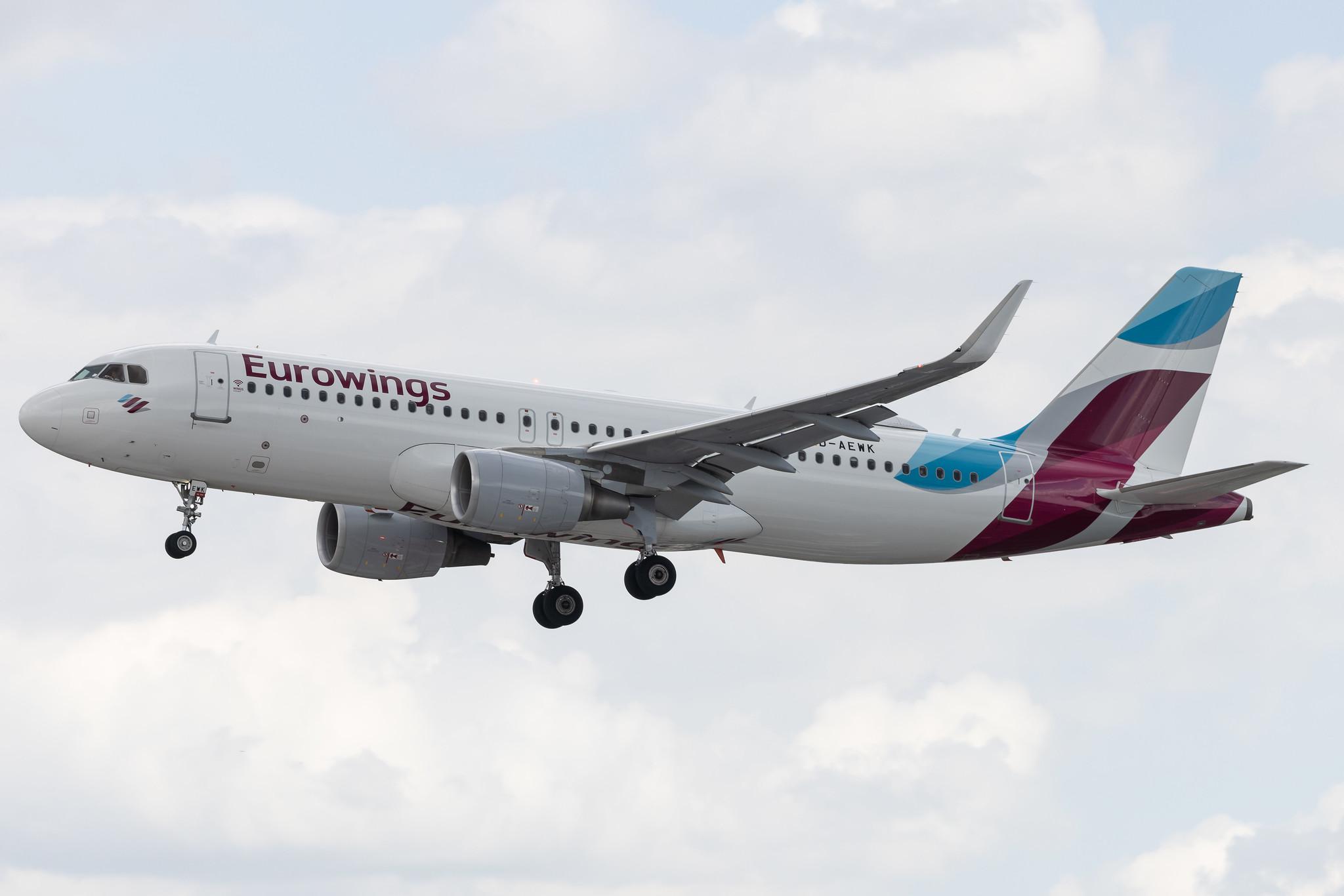 Hamburg Airport: Eurowings (EW / EWG) | Airbus A320-214 A320 | D-AEWK | MSN 7261