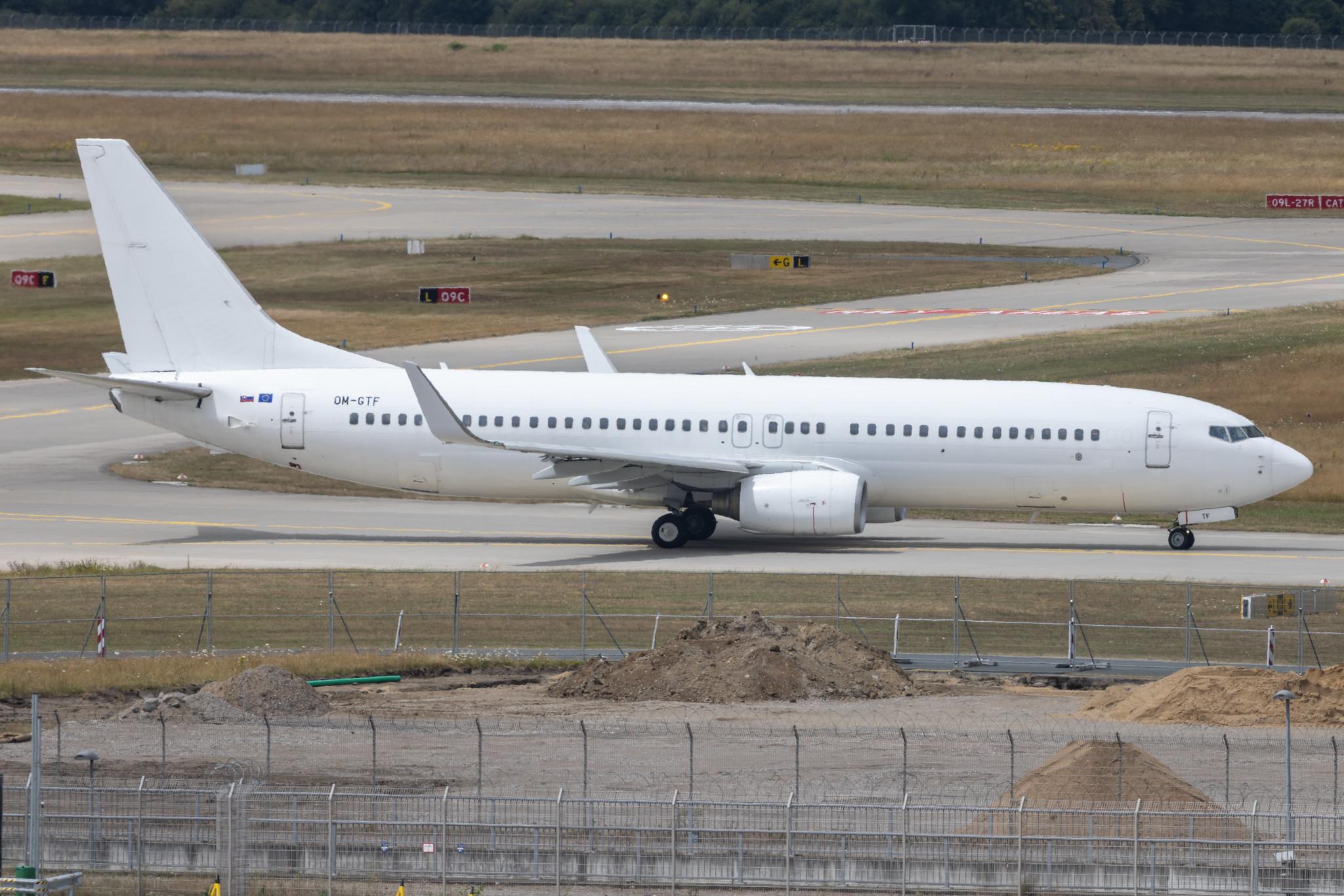 Hannover Airport: Go2Sky (6G / RLX) | Boeing 737-86J B738 | OM-GTF | MSN 28070