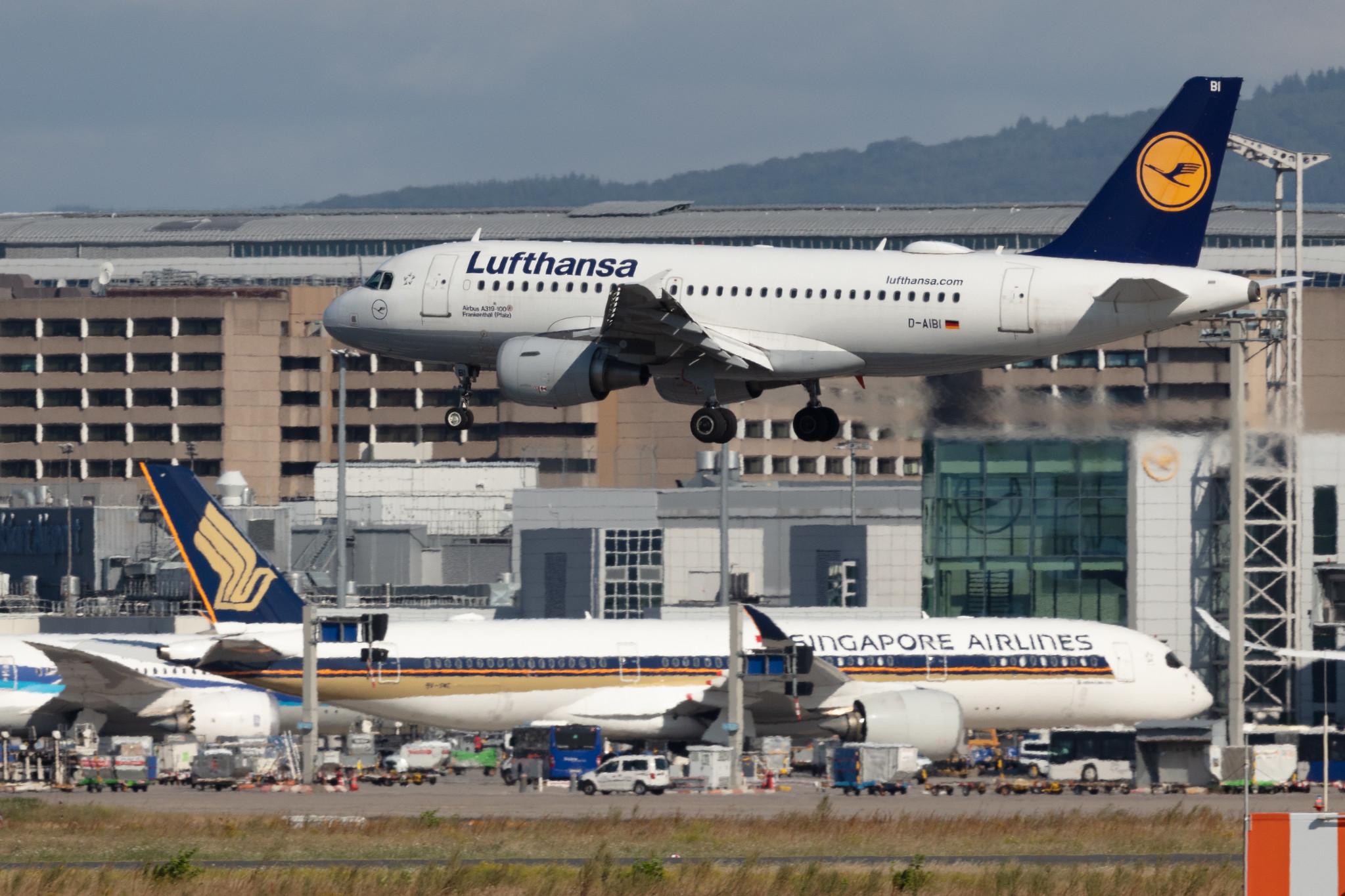 Frankfurt Airport: Lufthansa (LH / DLH) | Airbus A319-112 A319 | D-AIBI | MSN 5284