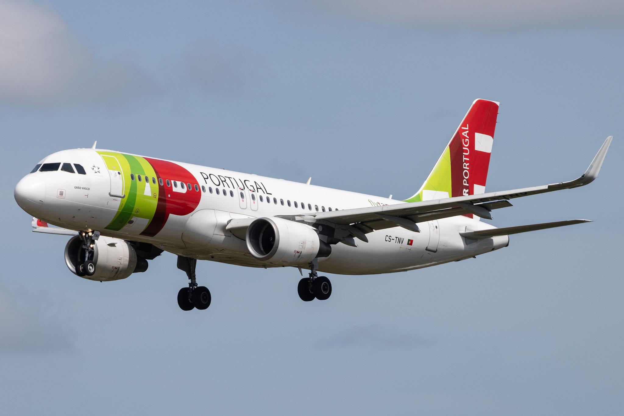 Hamburg Airport: TAP Air Portugal (TP / TAP) |  Airbus A320-214 A320 | CS-TNV | MSN 4145