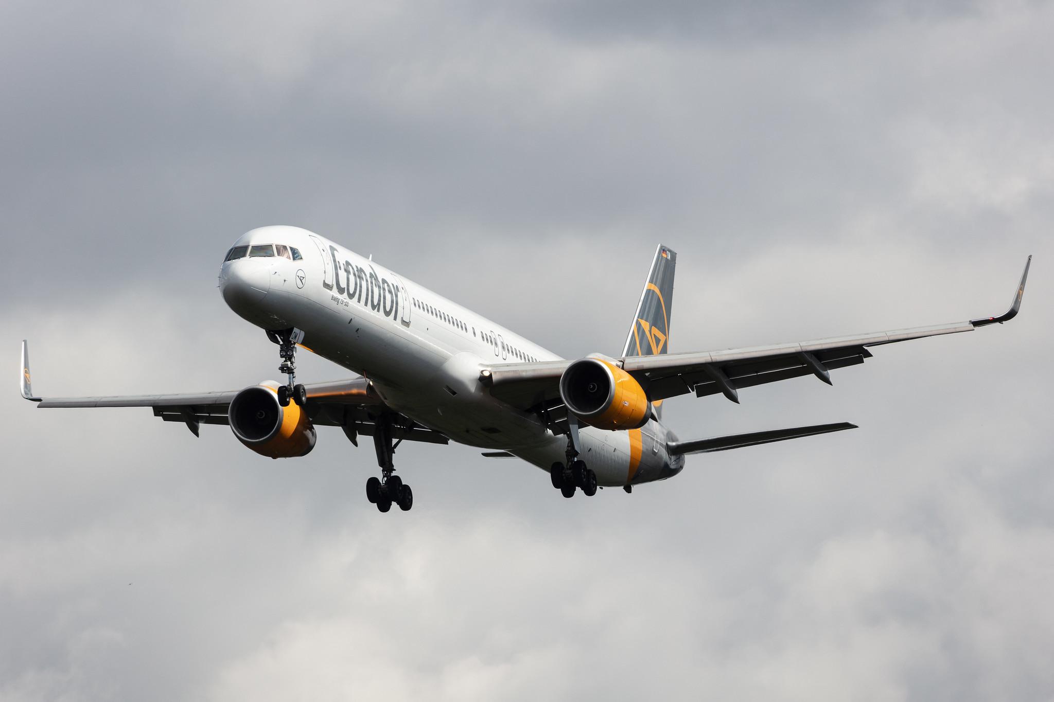Frankfurt Airport: Condor (DE / CFG) |  Boeing 757-330 B753 | D-ABOM | MSN 29022