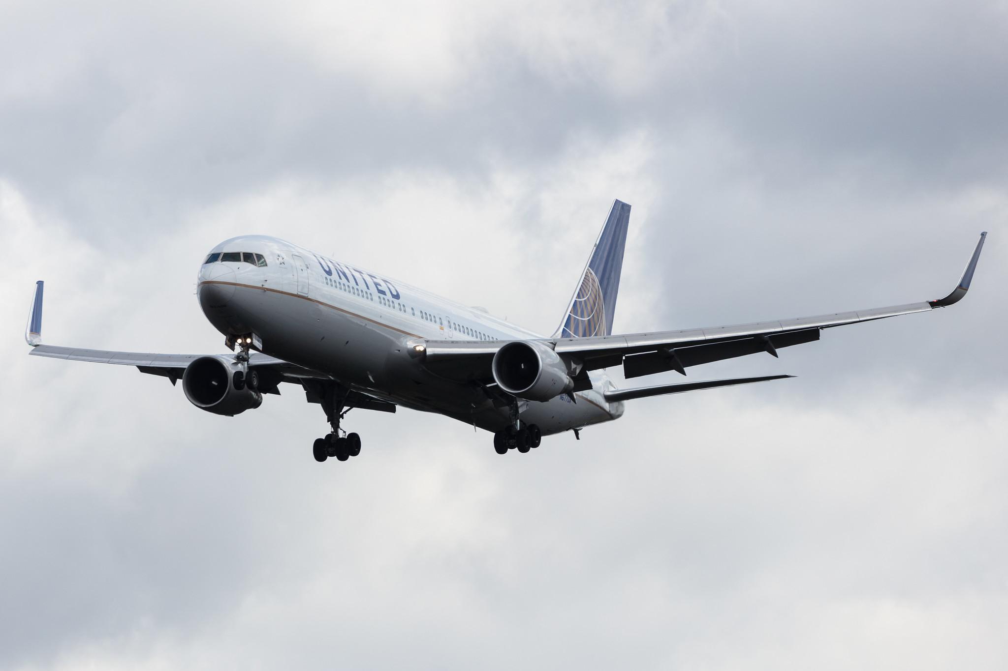 Frankfurt Airport: United Airlines (UA / UAL) |  Boeing 767-322(ER) B763 | N677UA | MSN 30029