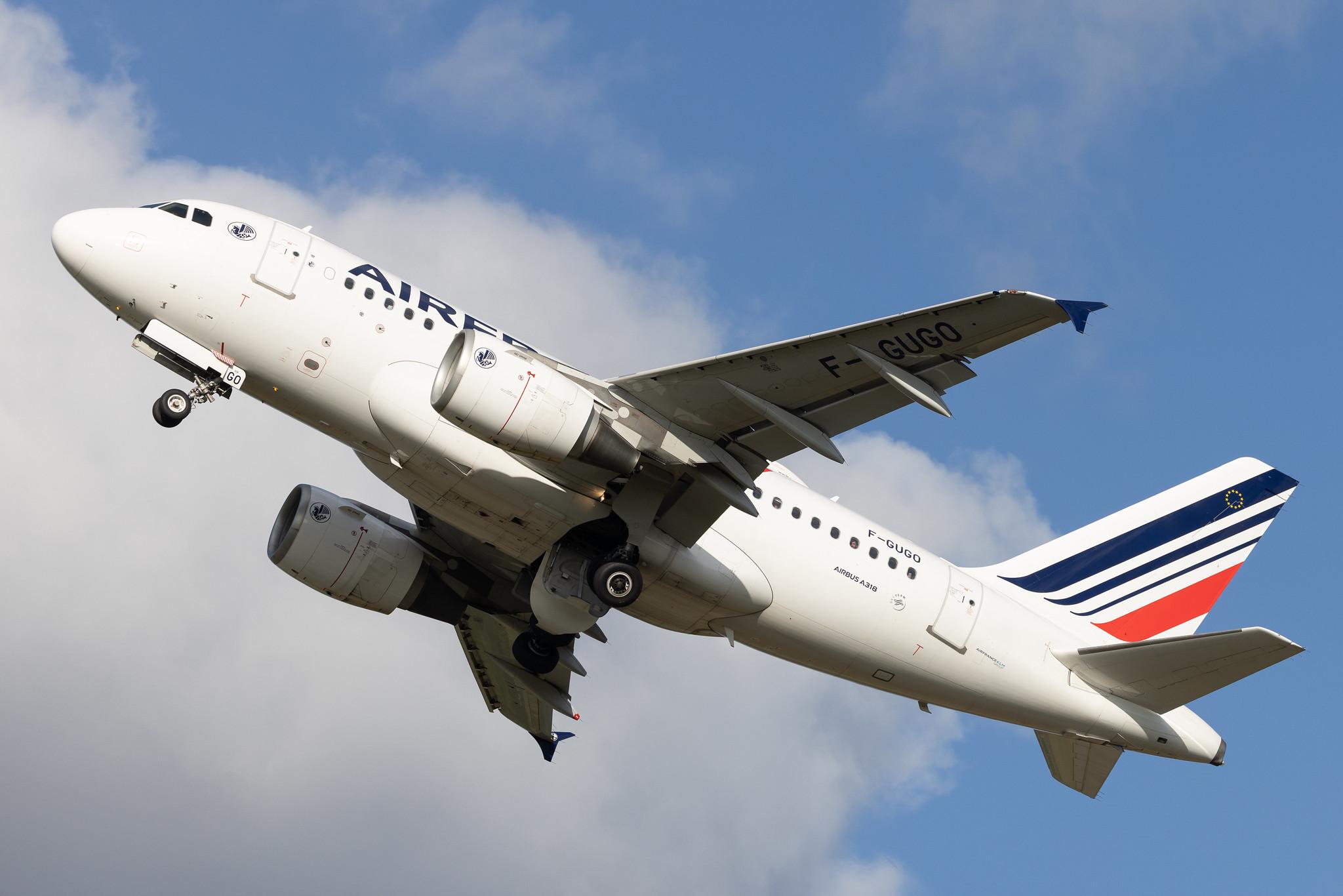 Hamburg Airport: Air France (AF / AFR) |  Airbus A318-111 A318 | F-GUGO | MSN 2951