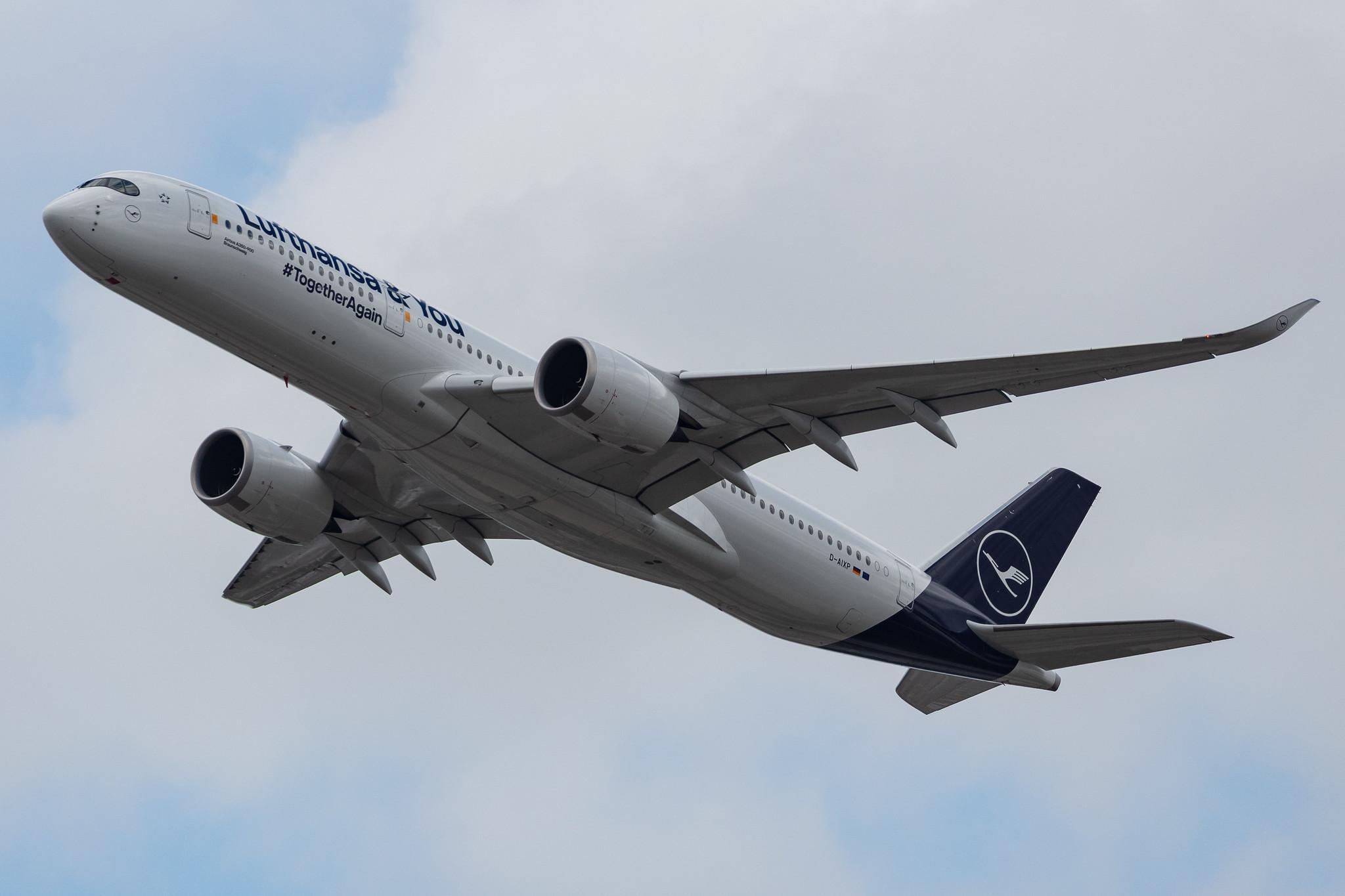 Frankfurt Airport: Lufthansa (LH / DLH) |  Livery: 