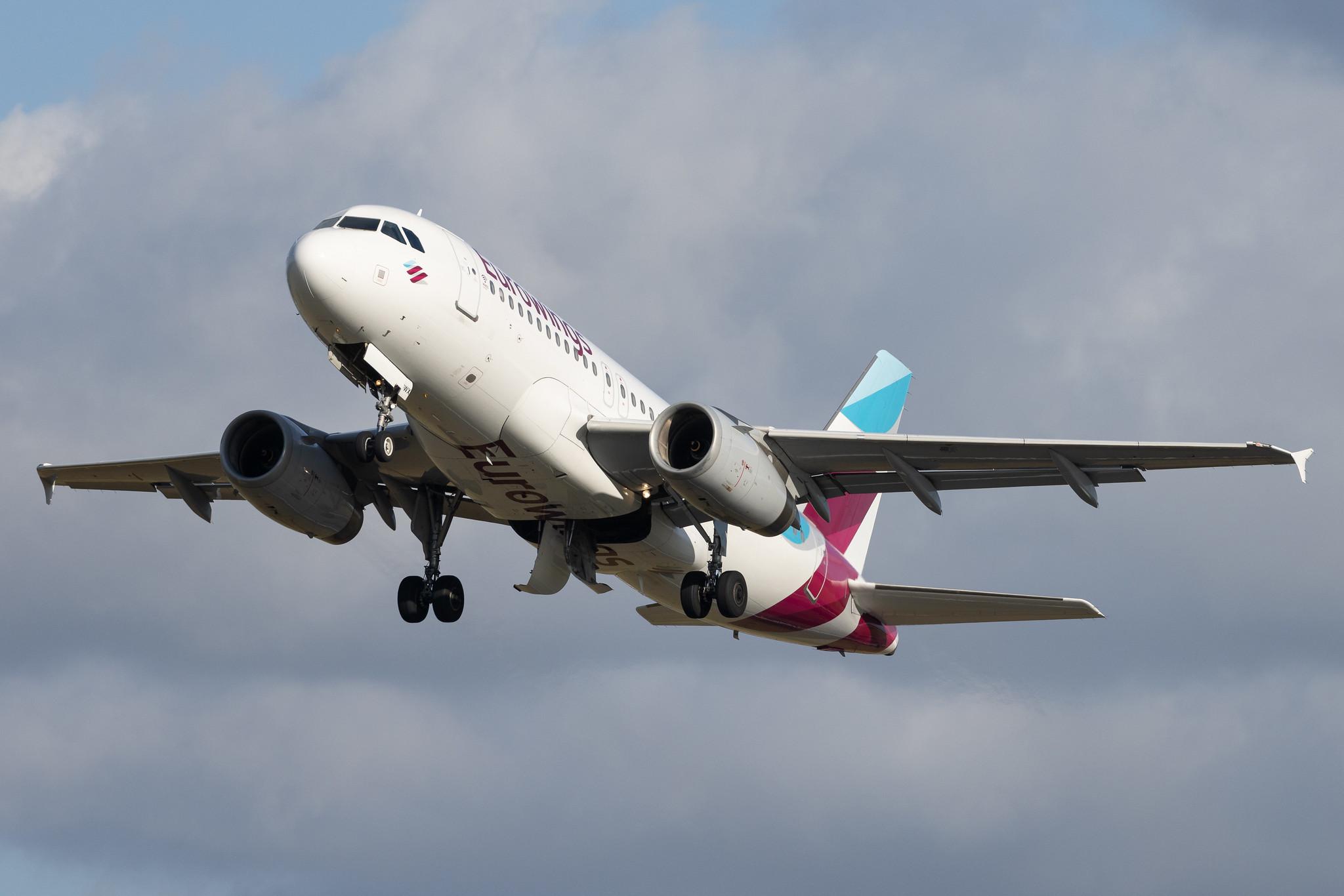 Hamburg Airport: Eurowings (EW / EWG) |  Airbus A319-132 A319 | D-AGWX | MSN 5569