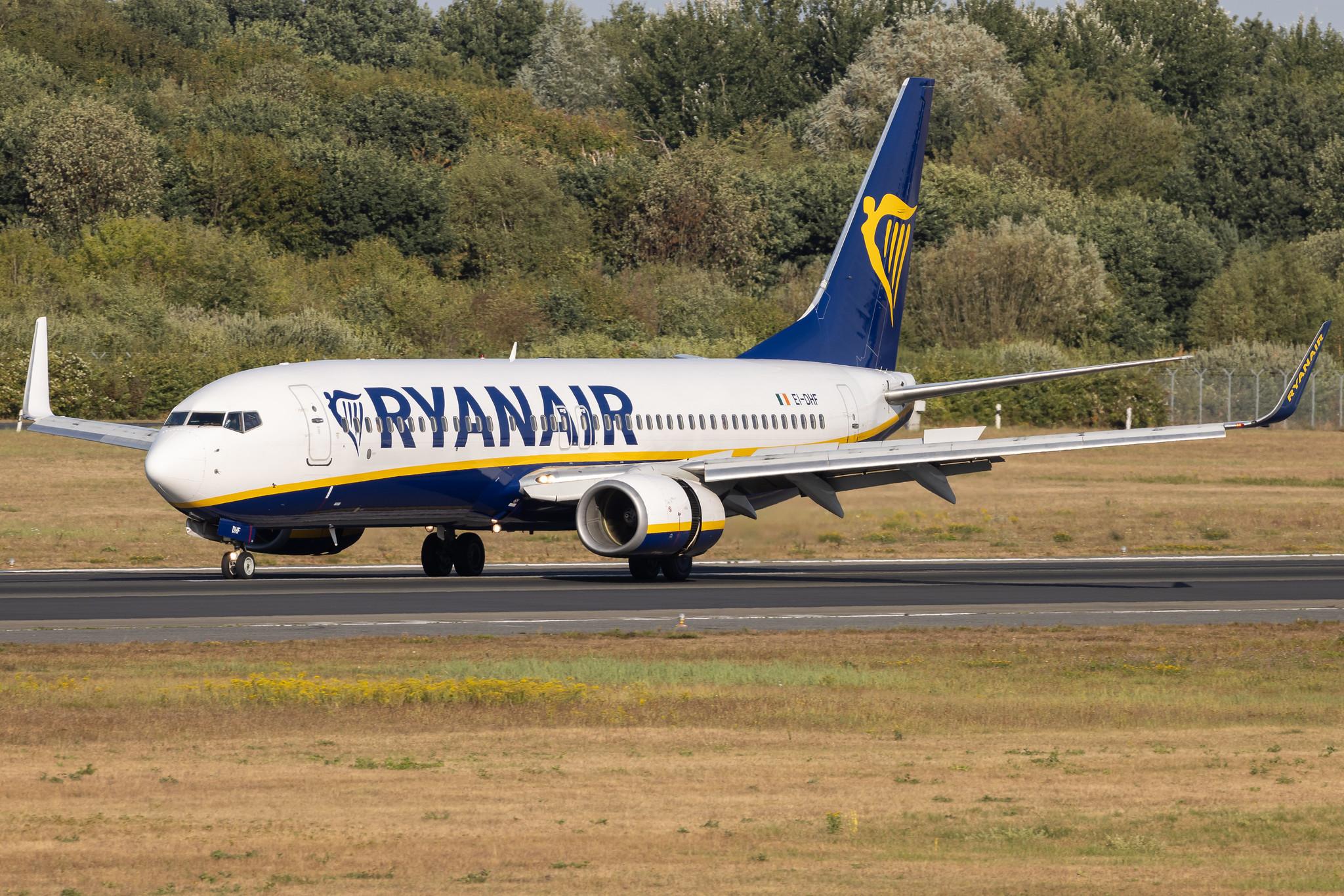 Hamburg Airport: Ryanair (FR / RYR) | Boeing 737-8AS B738 | EI-DHF | MSN 33575