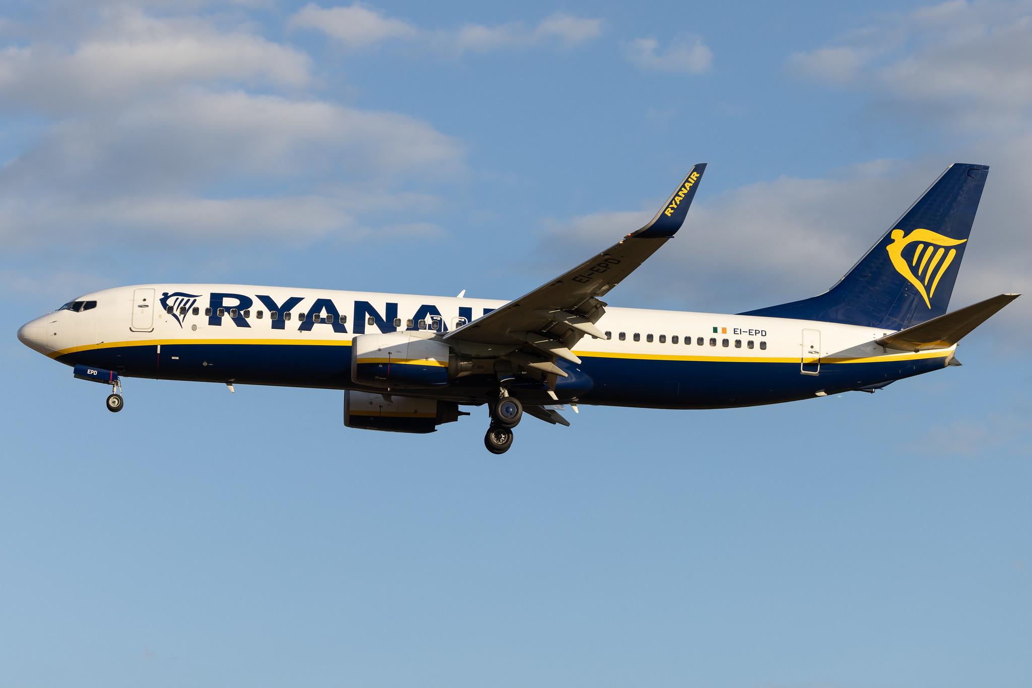Hamburg Airport: Ryanair (FR / RYR) | Boeing 737-8AS B738 | Ei-EPD | MSN 40310