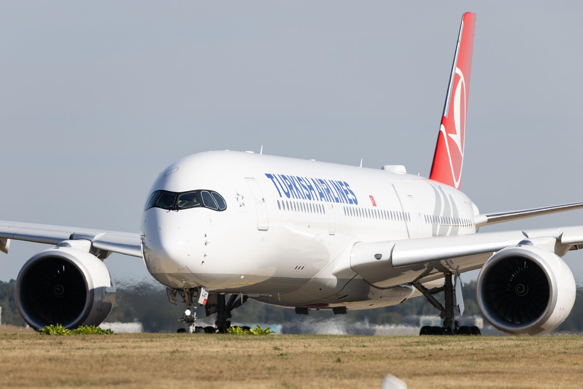 Hamburg Airport: Turkish Airlines (TK / THY) | Airbus A350-941 A359 | TC-LGF | MSN 496