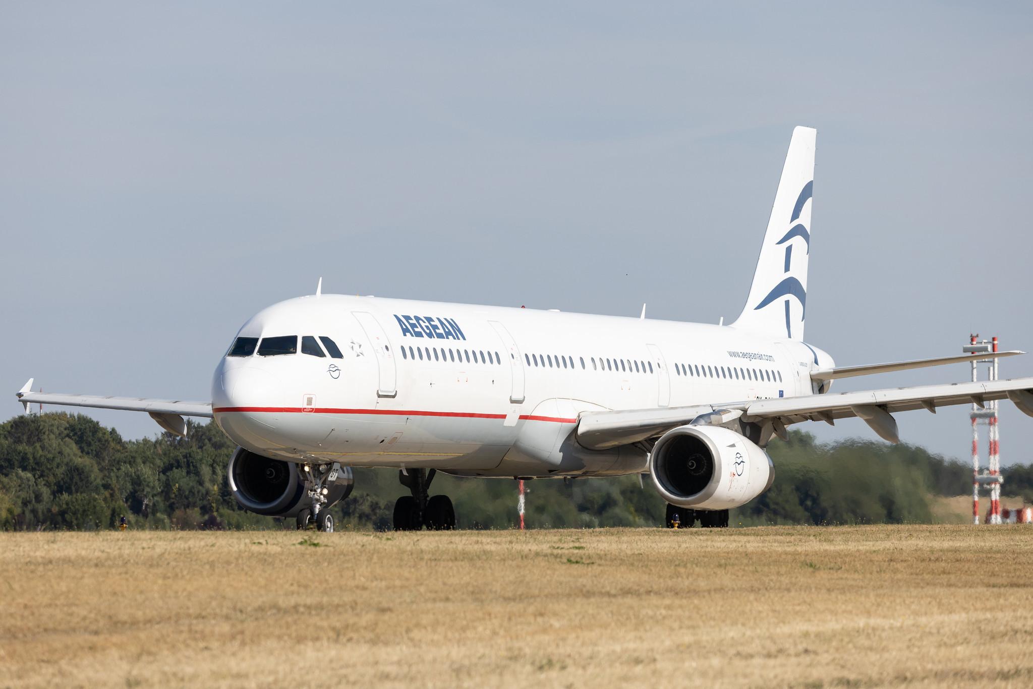 Hamburg Airport: Aegean Airlines (A3 / AEE) |  Airbus A321-231 A321 | SX-DGT | MSN 1433
