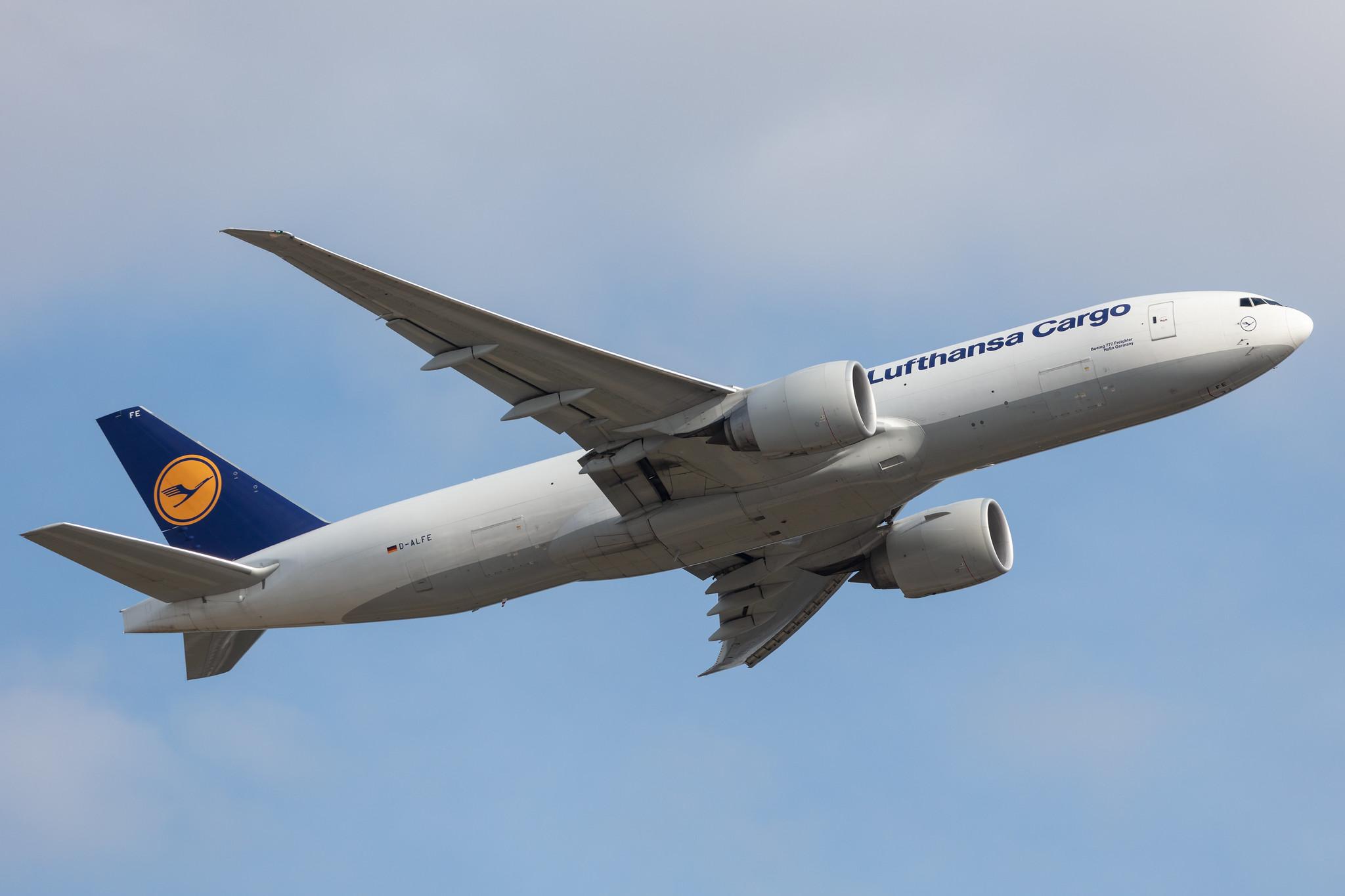 Frankfurt Airport: Lufthansa Cargo (/ GEC) |  Boeing 777-FBT B77L | D-ALFE | MSN 41678