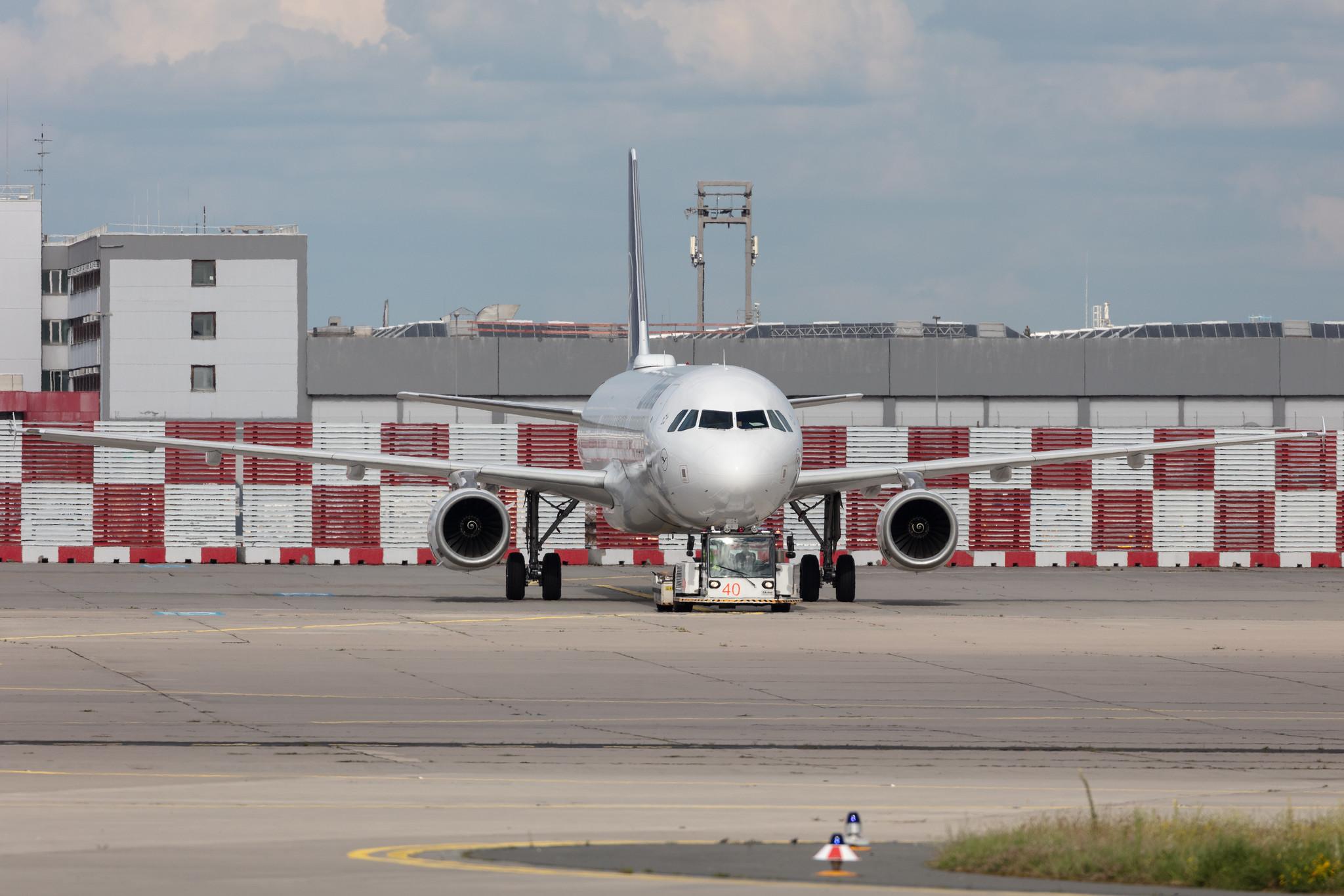 Frankfurt Airport: Lufthansa (LH / DLH) |  Airbus A321-231 A321 | D-AIDJ | MSN 4792