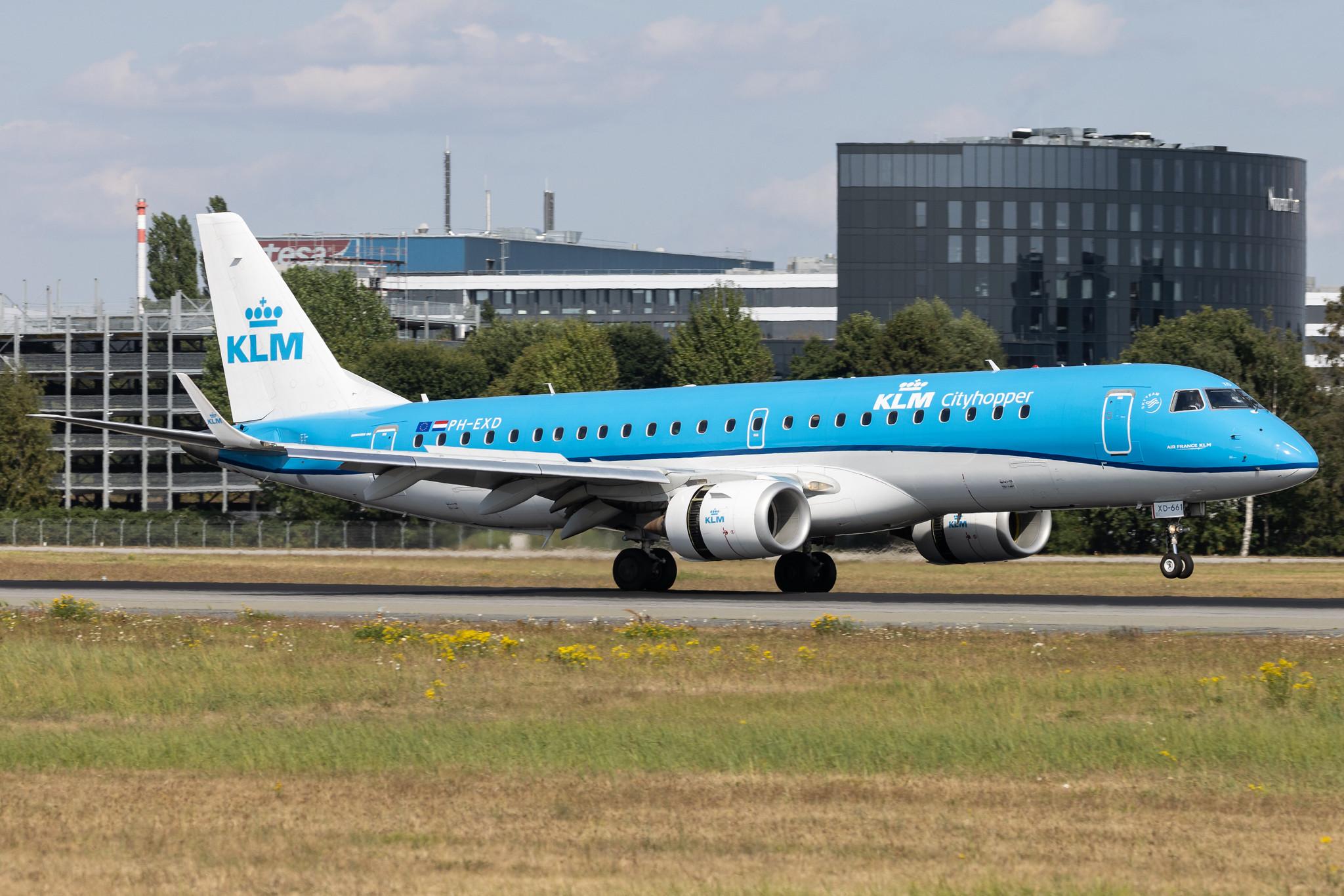 Hamburg Airport: KLM (KL / KLM) | Operator: KLM Cityhopper | Embraer E190STD E190 | PH-EXD | MSN 19000661