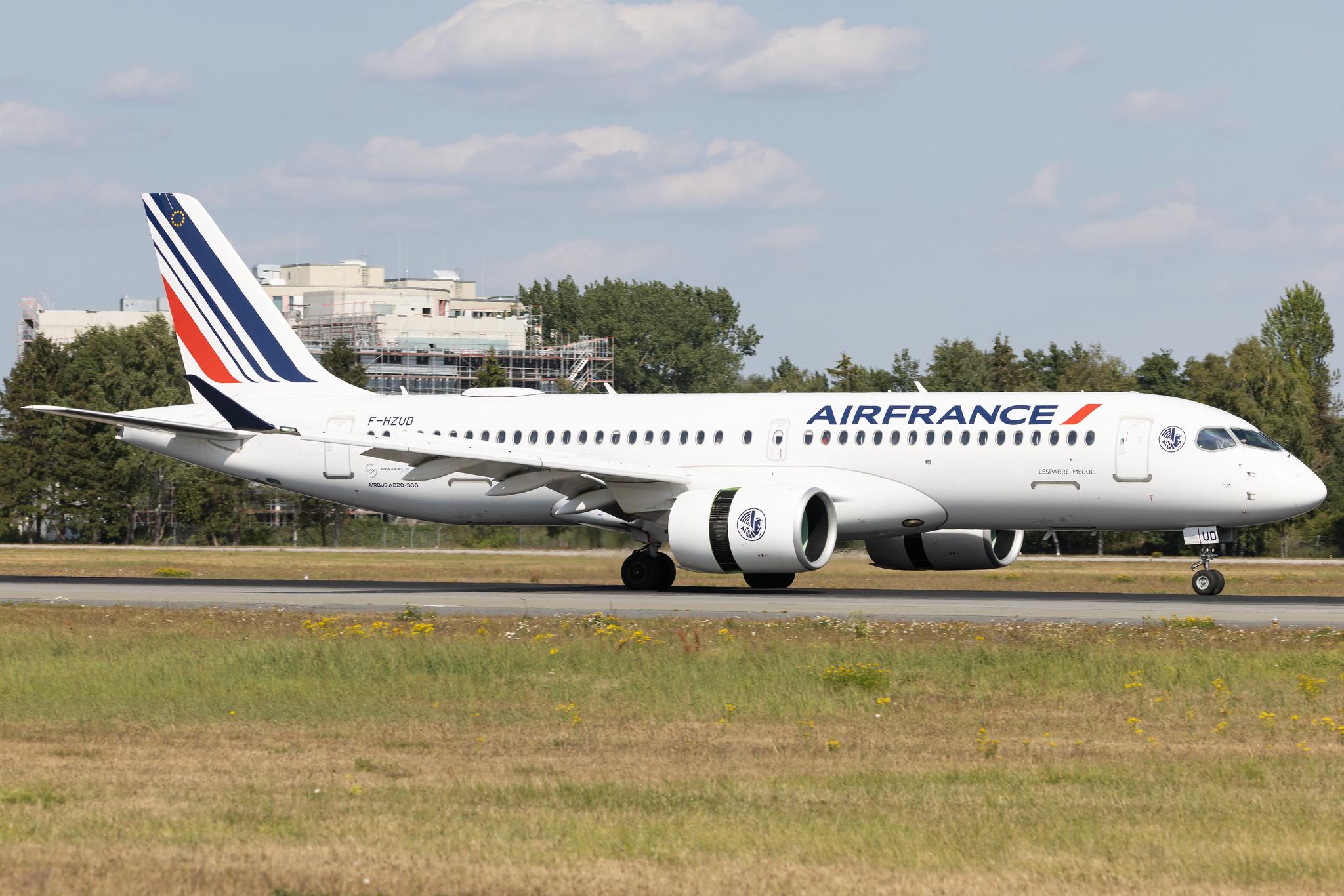Hamburg Airport: Air France (AF / AFR) |  Airbus A220-300 BCS3 | F-HZUD | MSN 55141