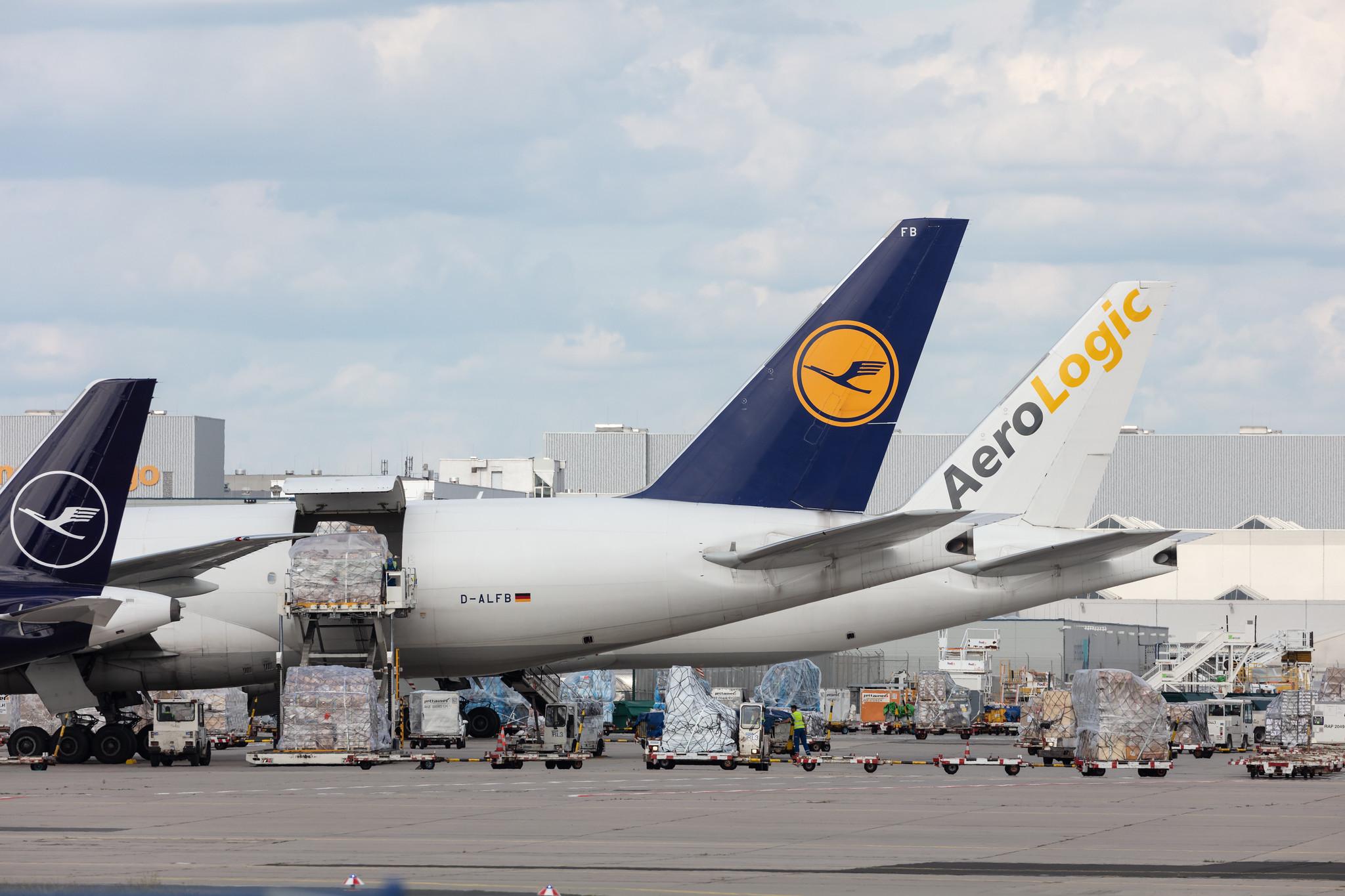 Frankfurt Airport: Lufthansa Cargo (/ GEC) |  Boeing 777-FBT B77L | D-ALFB | MSN 41675