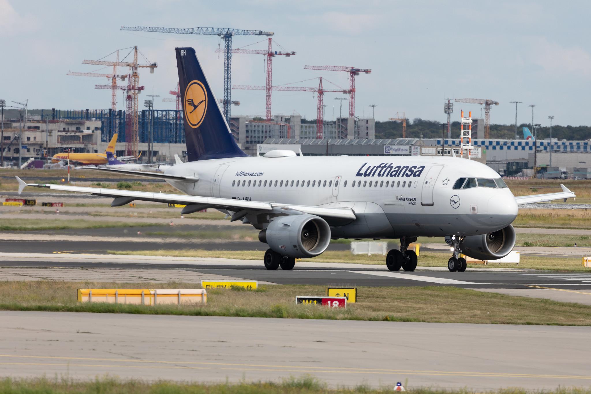 Frankfurt Airport: Lufthansa (LH / DLH) | Airbus A319-112 A319 | D-AIBH | MSN 5239