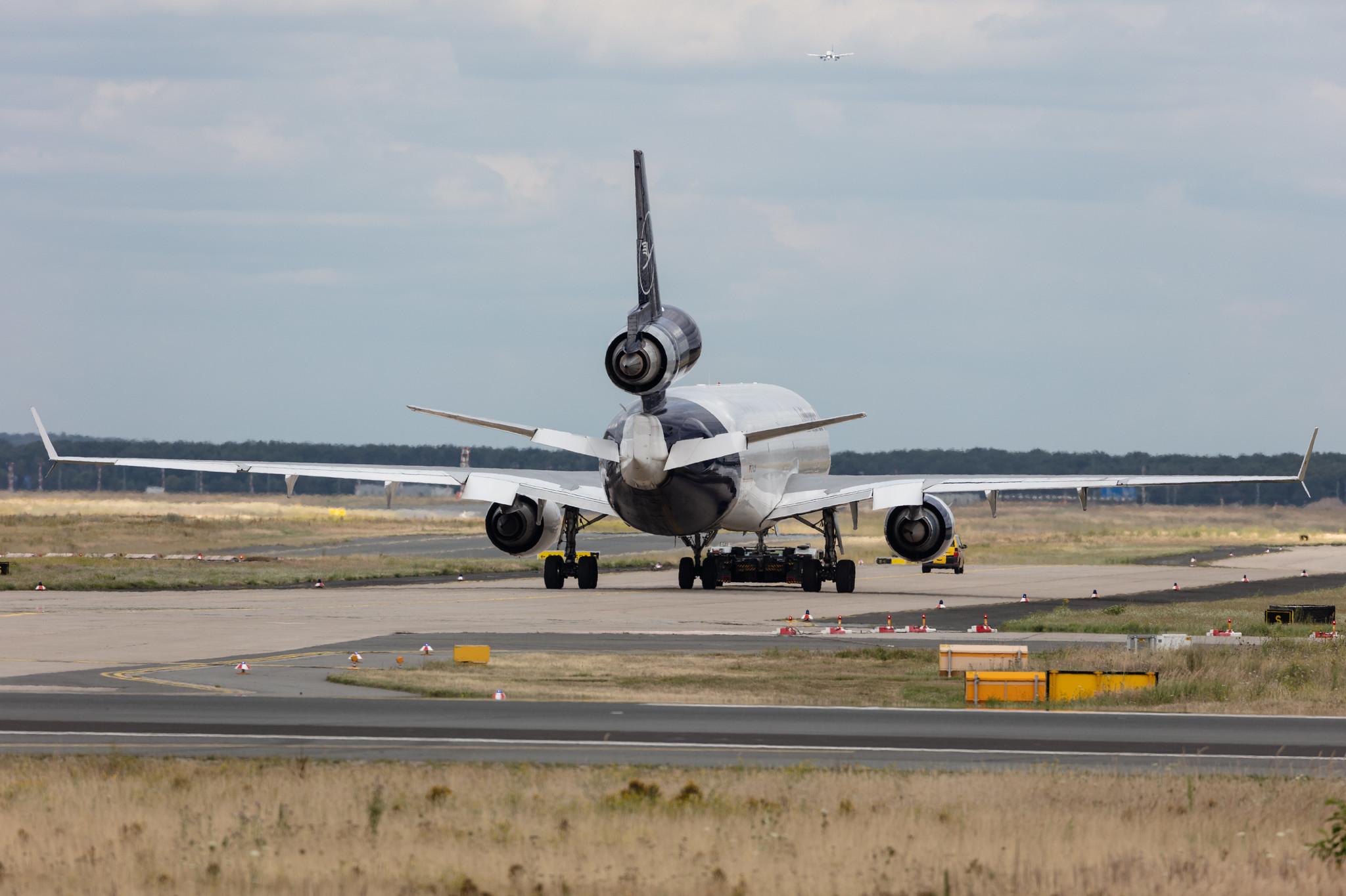 Frankfurt Airport: Lufthansa Cargo (/ GEC) |  McDonnell Douglas MD-11F MD11 | D-ALCA | MSN 48781