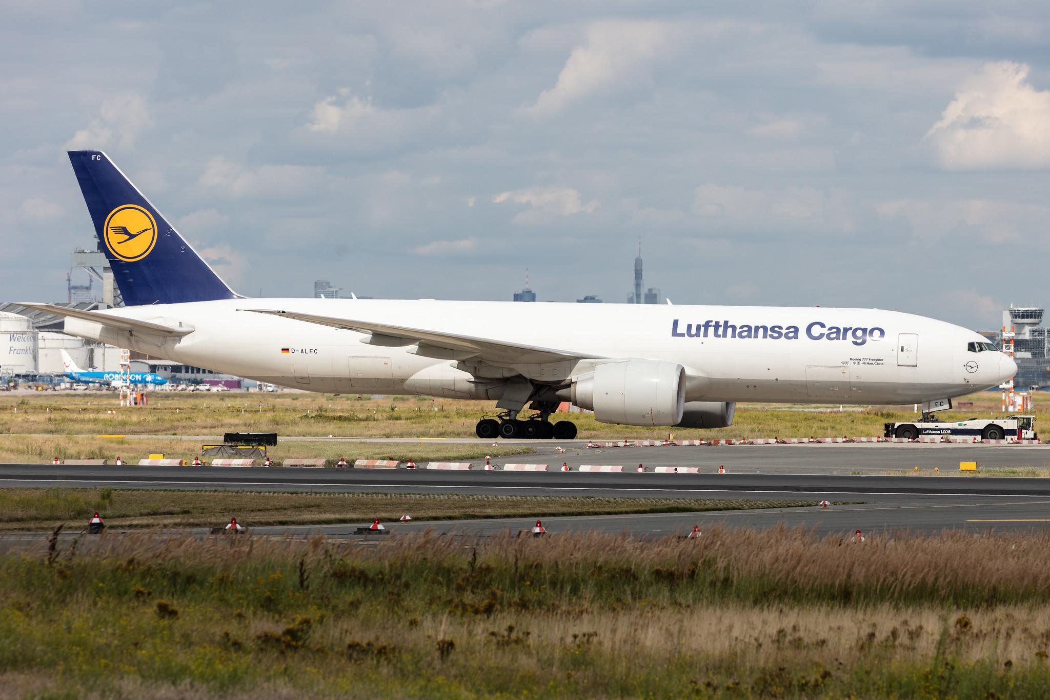 Frankfurt Airport: Lufthansa Cargo (/ GEC) |  Boeing 777-FBT B77L | D-ALFC | MSN 41676