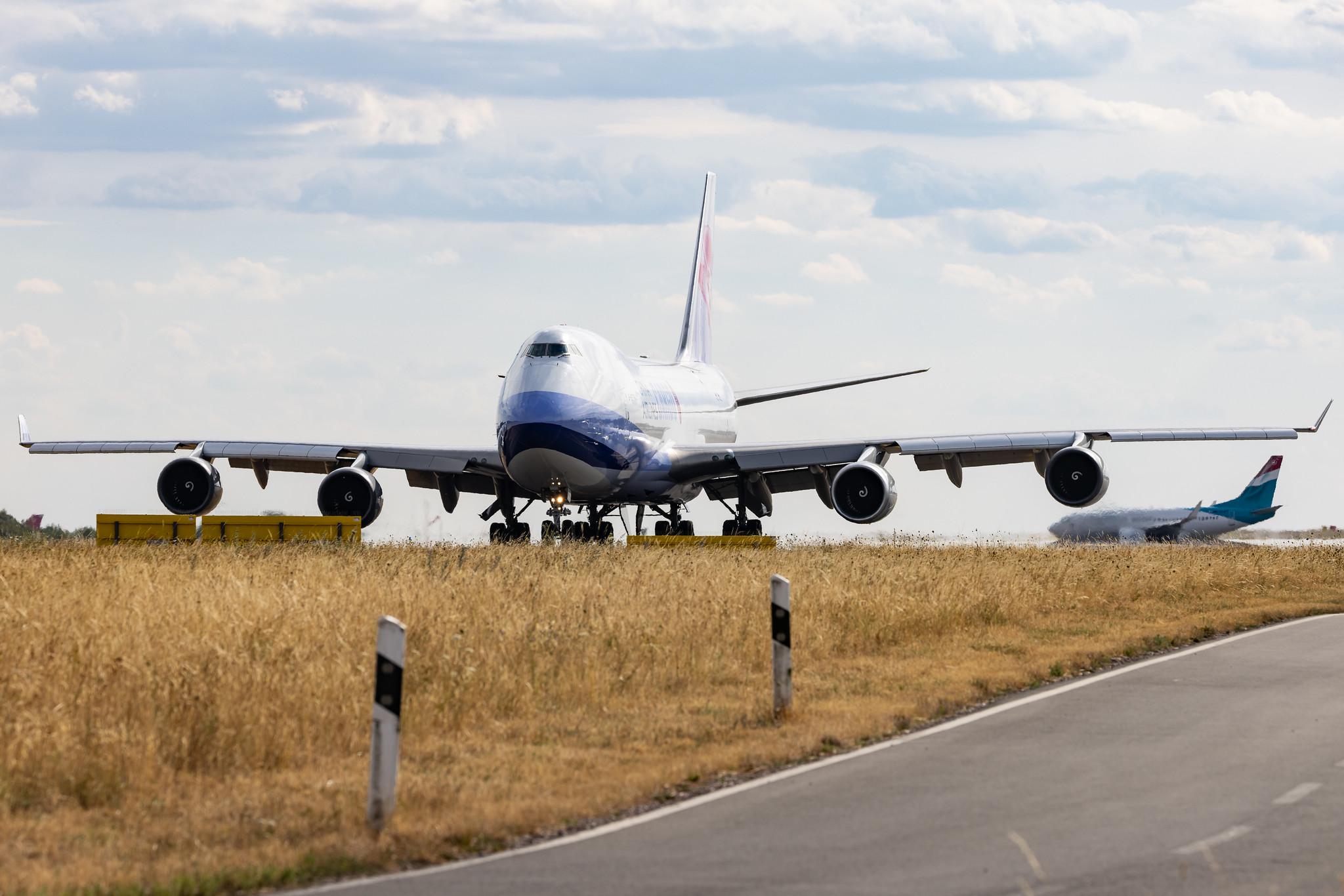 Luxembourg Findel Airport: China Airlines Cargo (CI / CAL) | Operator: China Airlines |  Boeing 747-409(F) B744 | B-18719 | MSN 33739