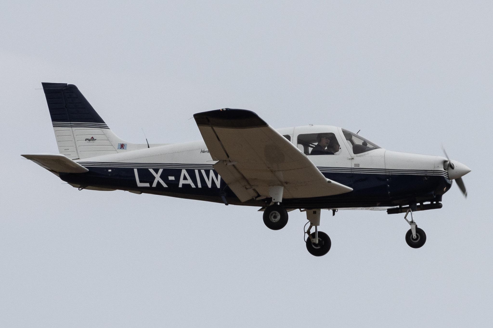 Luxembourg Findel Airport: Aero Sport du Grand Duche de Luxembourg | Piper PA-28-161 Cherokee Warrior III P28A | LX-AIW | MSN 2842153