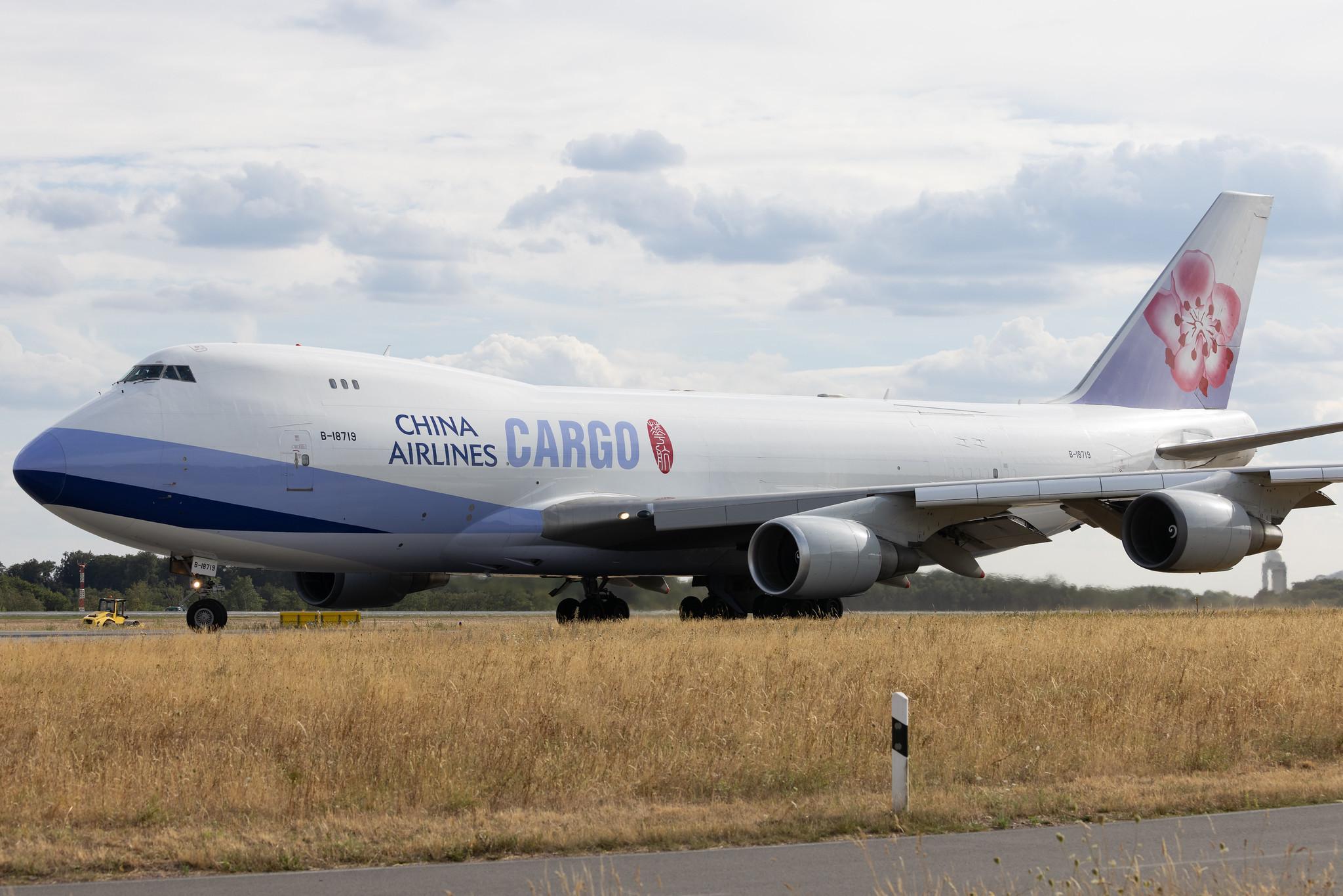Luxembourg Findel Airport: China Airlines Cargo (CI / CAL) | Operator: China Airlines |  Boeing 747-409(F) B744 | B-18719 | MSN 33739