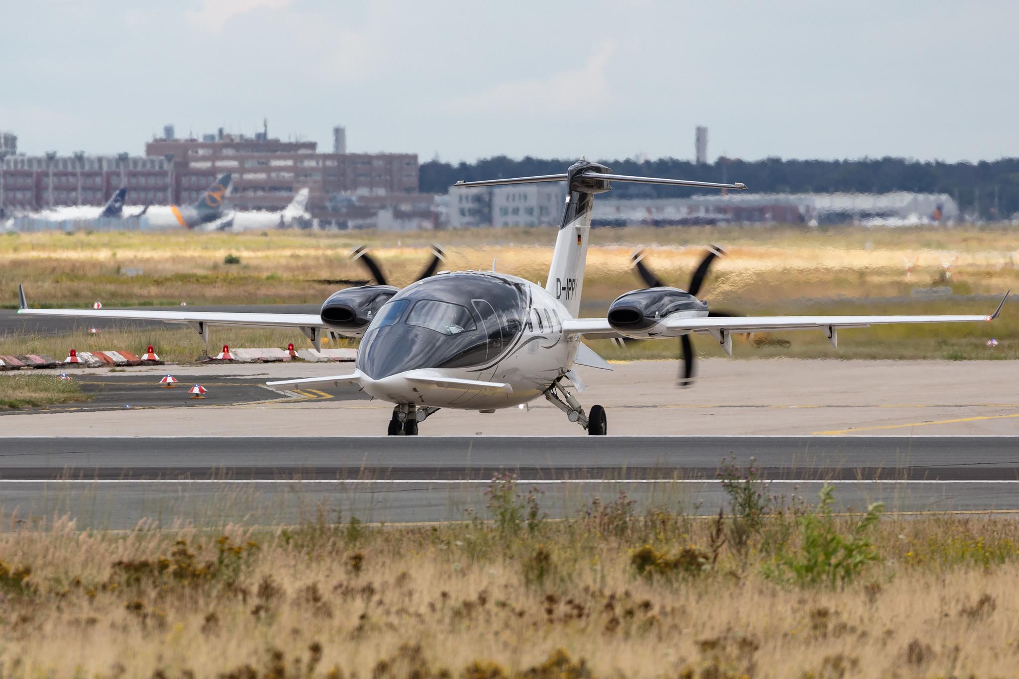 Frankfurt Airport: AirGO Private Airline (/ XGO) |  Piaggio P-180 Avanti Evo P180 | D-IPPY | MSN 3010