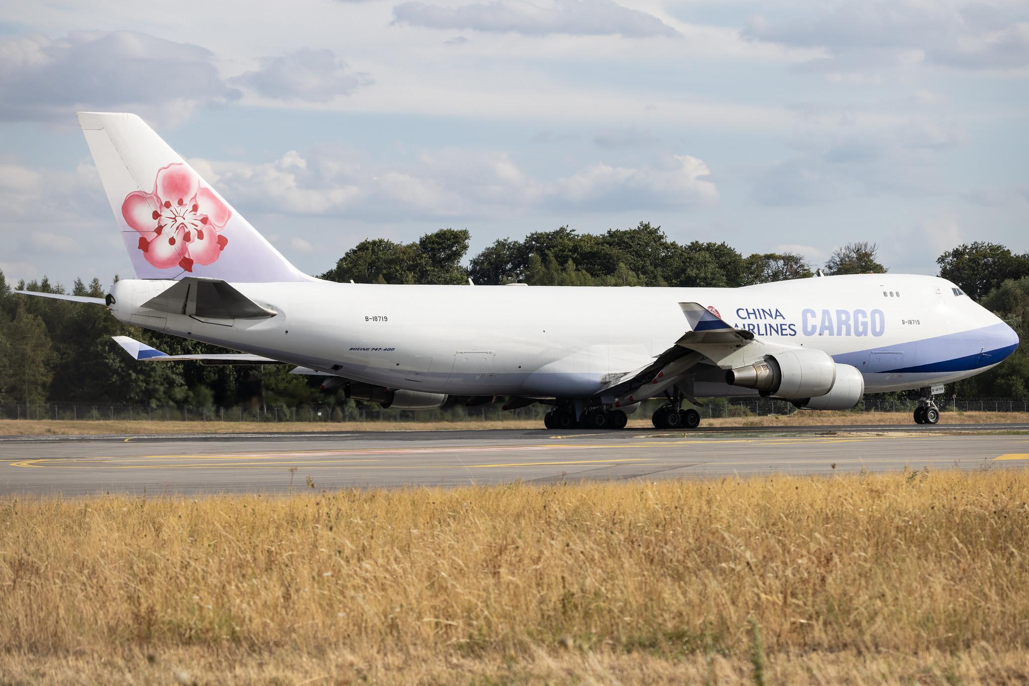 Luxembourg Findel Airport: China Airlines Cargo (CI / CAL) | Operator: China Airlines | Boeing 747-409(F) B744 | B-18719 | MSN 33739