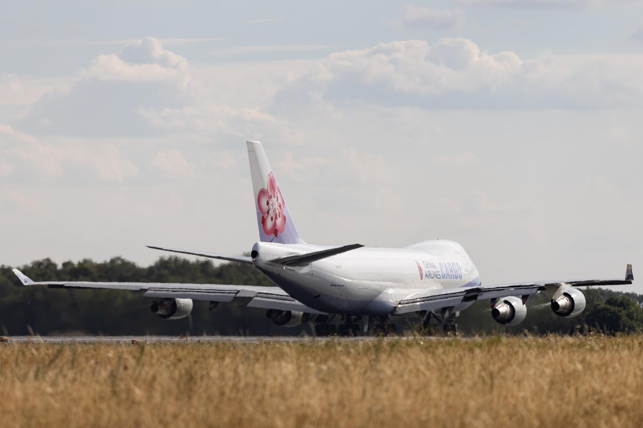 Luxembourg Findel Airport: China Airlines Cargo (CI / CAL) | Operator: China Airlines | Boeing 747-409(F) B744 | B-18719 | MSN 33739