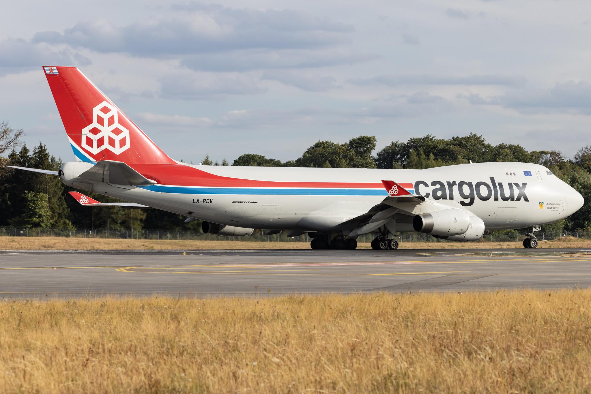 Luxembourg Findel Airport: Cargolux (CV / CLX) | Boeing 747-4R7F B744 | LX-RCV | MSN 30400