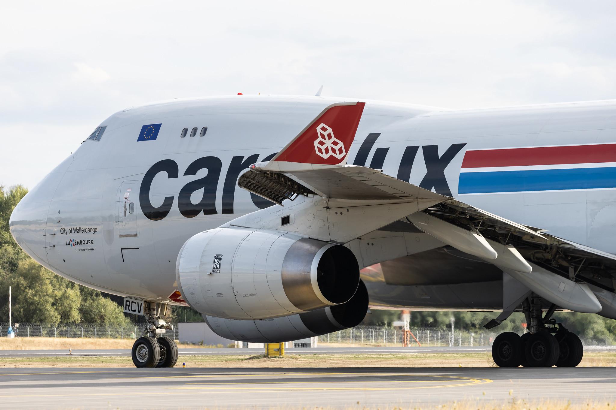 Luxembourg Findel Airport: Cargolux (CV / CLX) | Boeing 747-4R7F B744 | LX-RCV | MSN 30400
