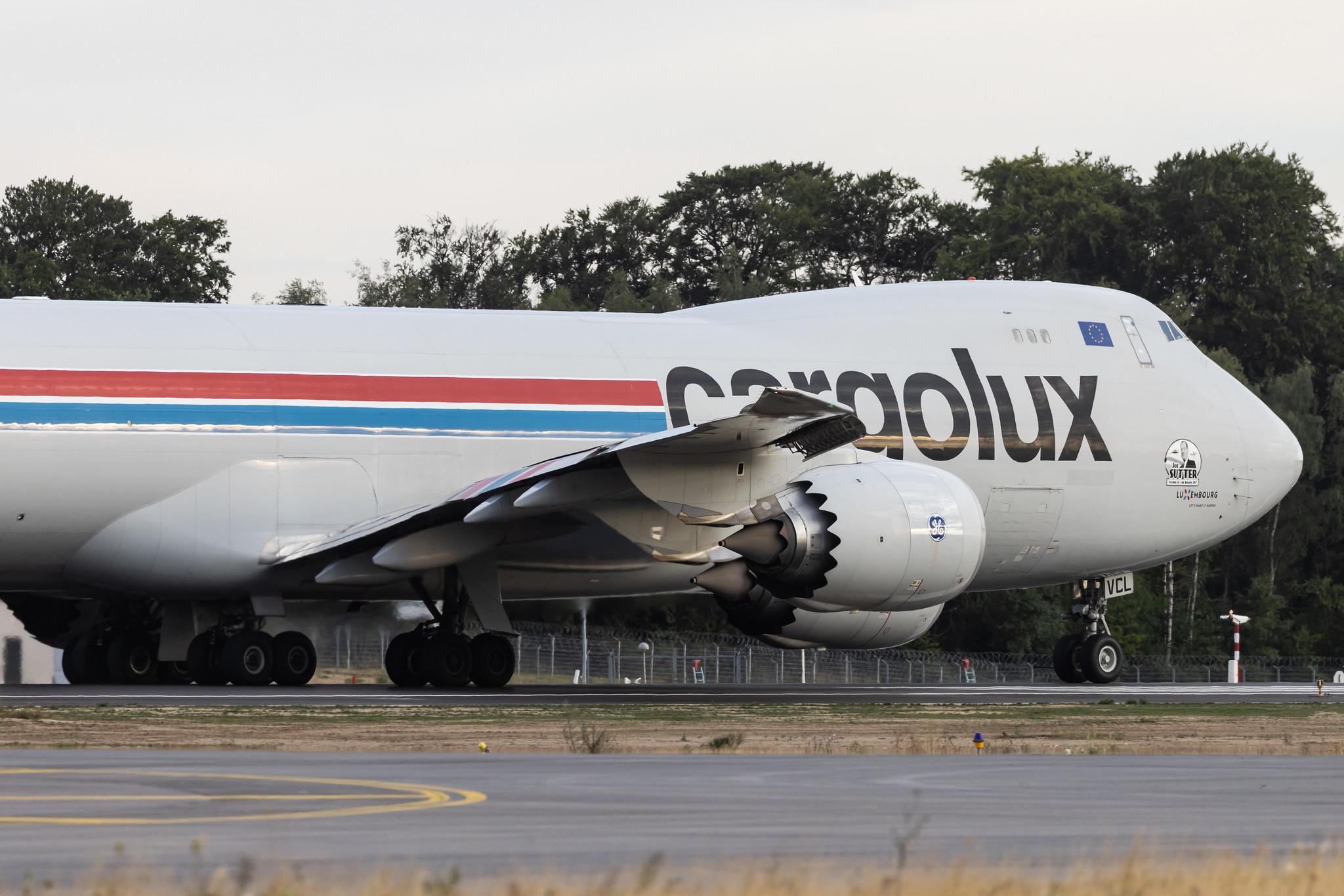 Luxembourg Findel Airport: Cargolux (CV / CLX) |  Boeing 747-8R7F B748 | LX-VCL | MSN 35823