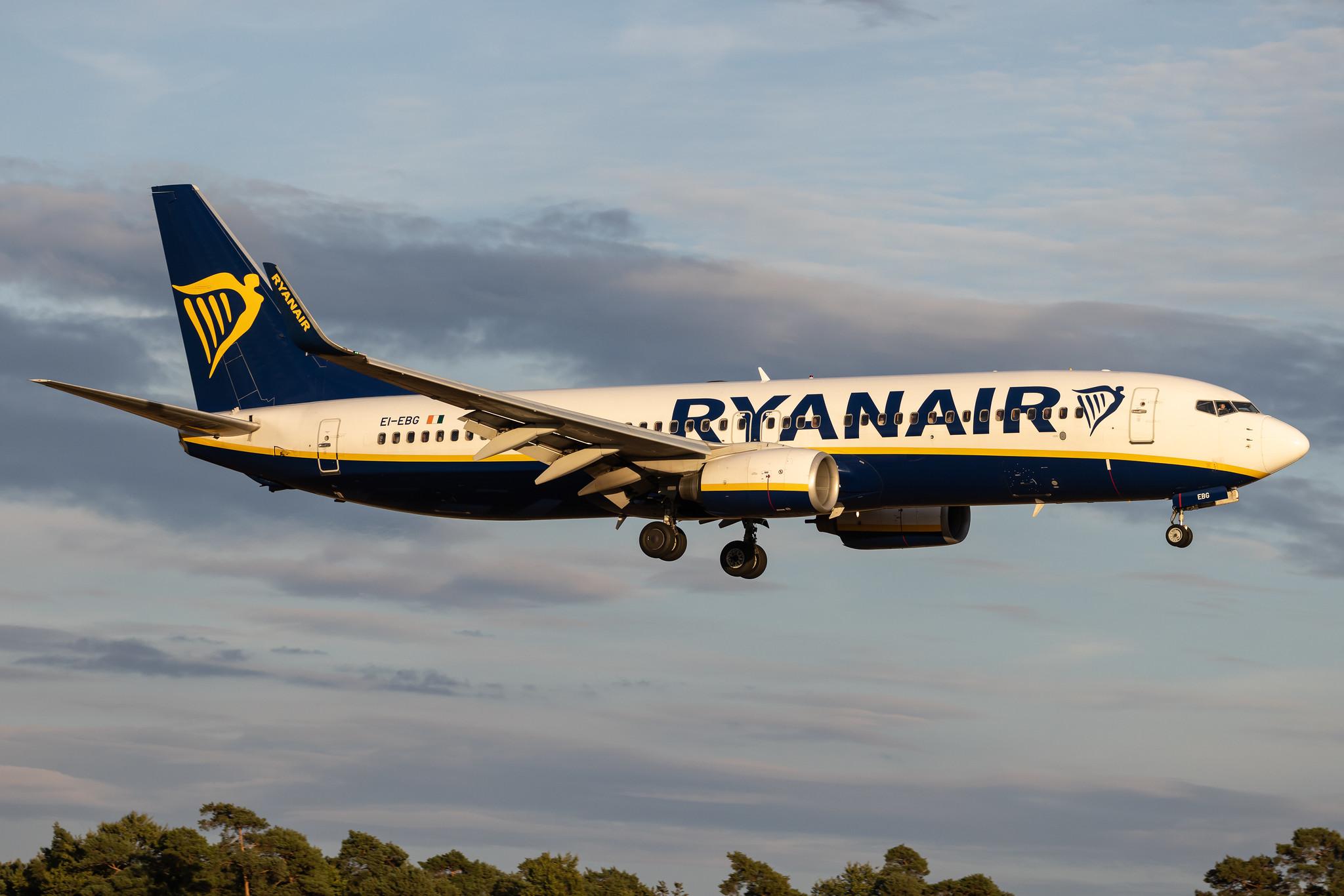Luxembourg Findel Airport: Ryanair (FR / RYR) | Boeing 737-8AS B738 | EI-EBG | MSN 37525