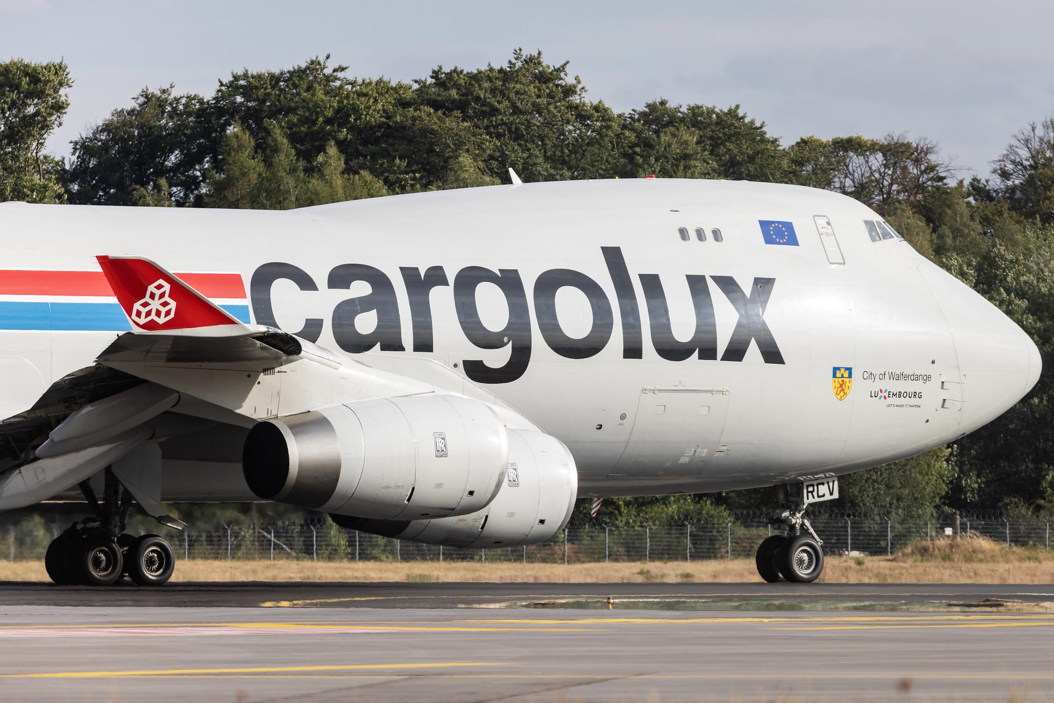 Luxembourg Findel Airport: Cargolux (CV / CLX) | Boeing 747-4R7F B744 | LX-RCV | MSN 30400