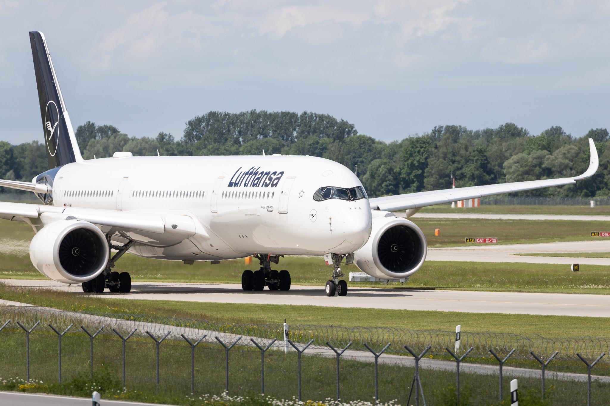 Munich Airport: Lufthansa (LH / DLH) | Airbus A350-941 A359 | D-AIXL | MSN 255