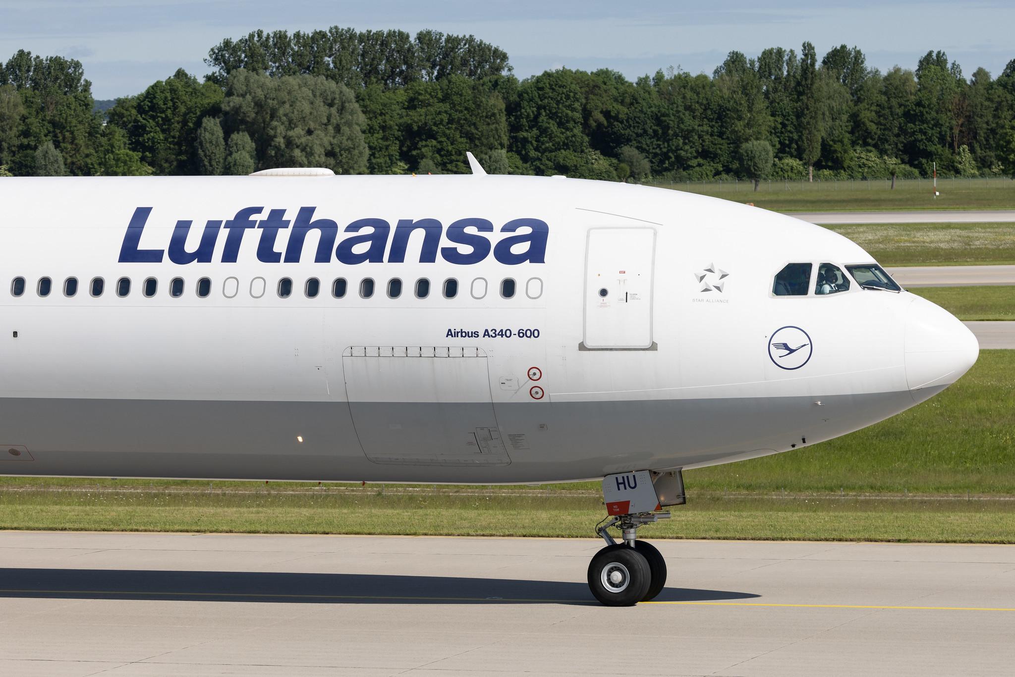 Munich Airport: Lufthansa (LH / DLH) | Airbus A340-642 A346 | D-AIHU | MSN 0848