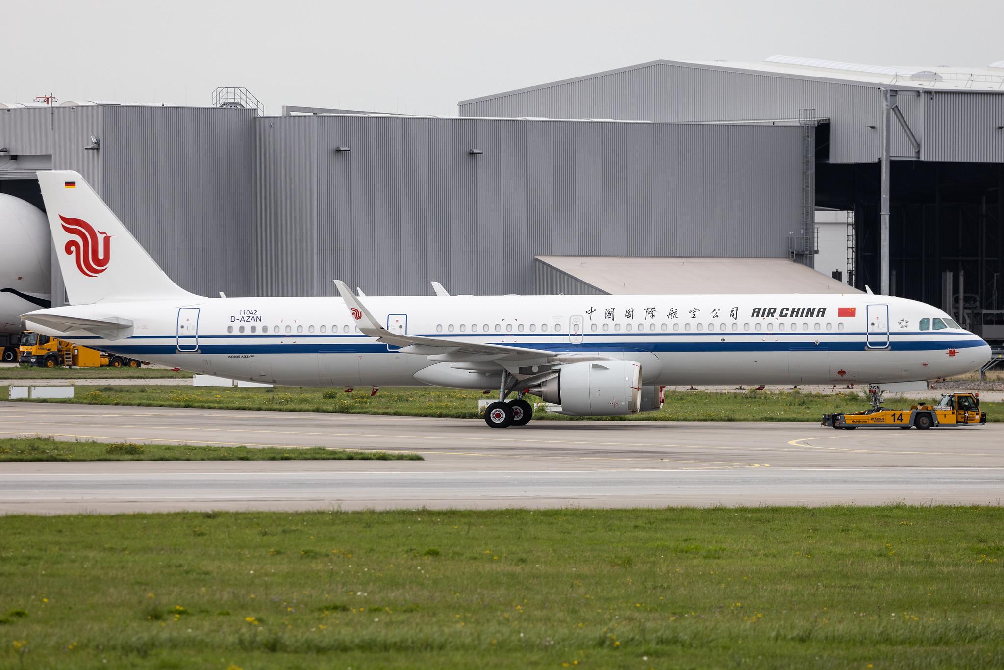 Hamburg Finkenwerder: Air China (CA / CCA) | Airbus A321-251NX A21N | D-AZAN | MSN 11042
