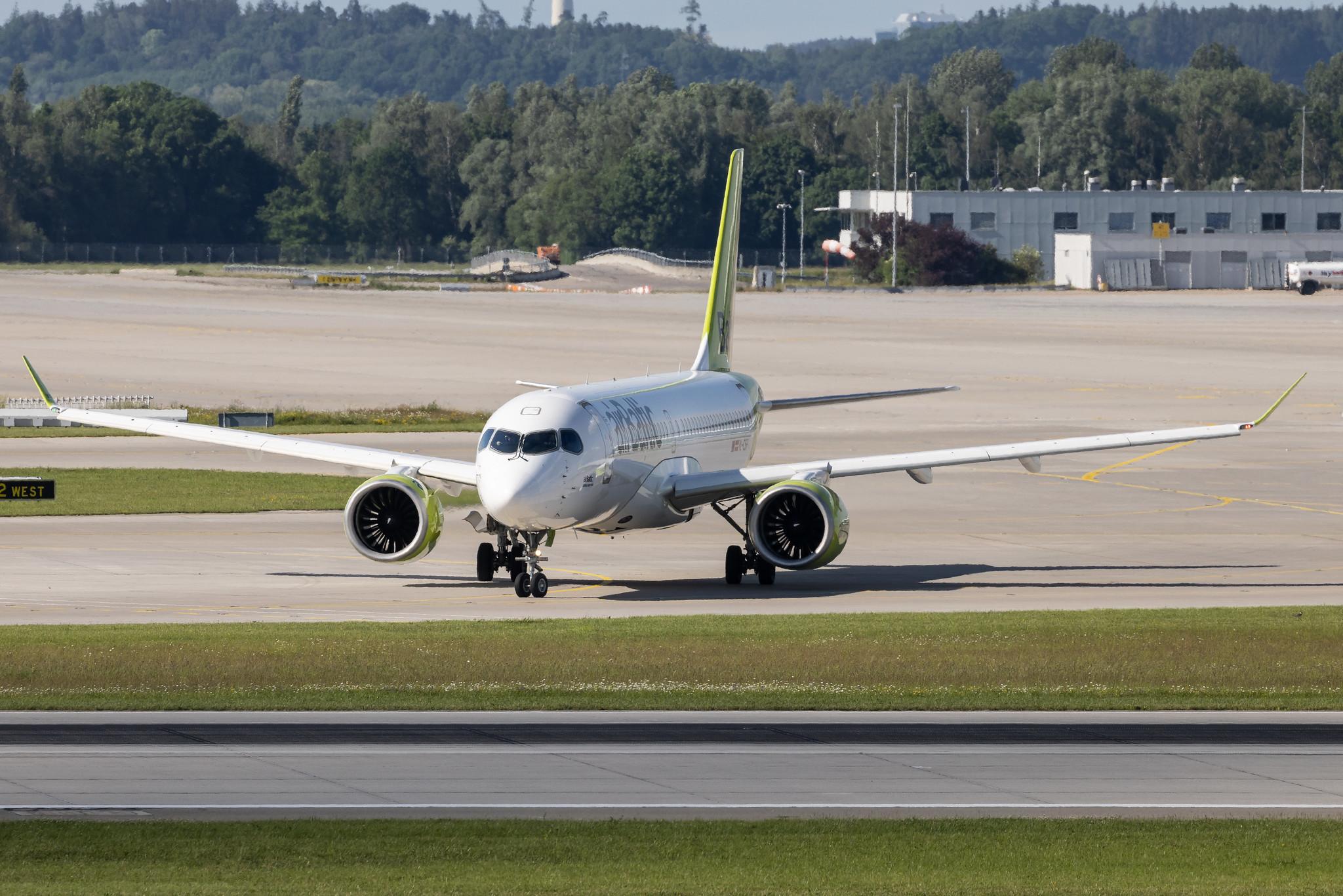 Munich Airport: Air Baltic (BT / BTI) | Airbus A220-300 BCS3 | YL-CSA | MSN 55003