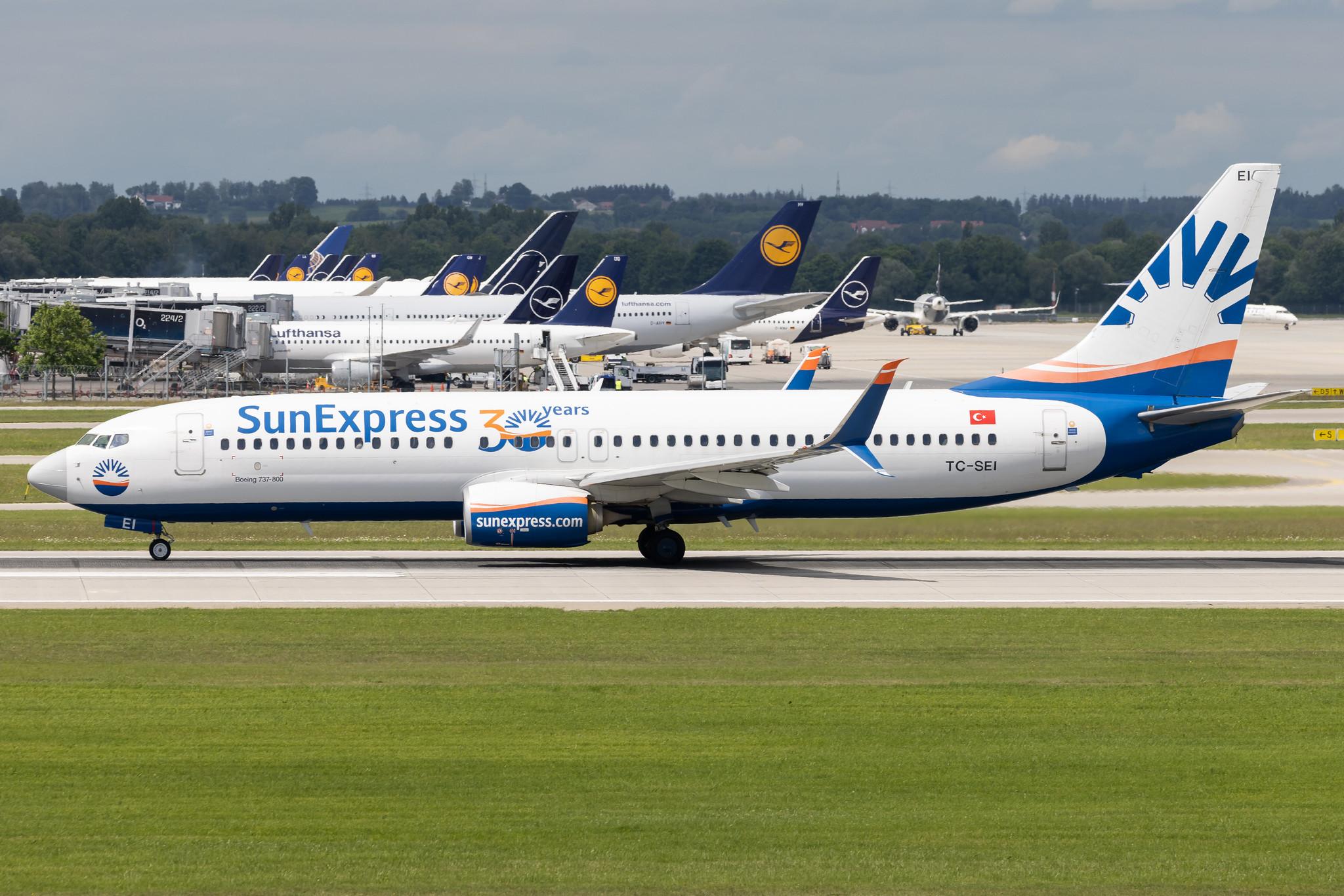 Munich Airport: SunExpress (XQ / SXS) | Boeing 737-8HC B738 | TC-SEI | MSN 61170