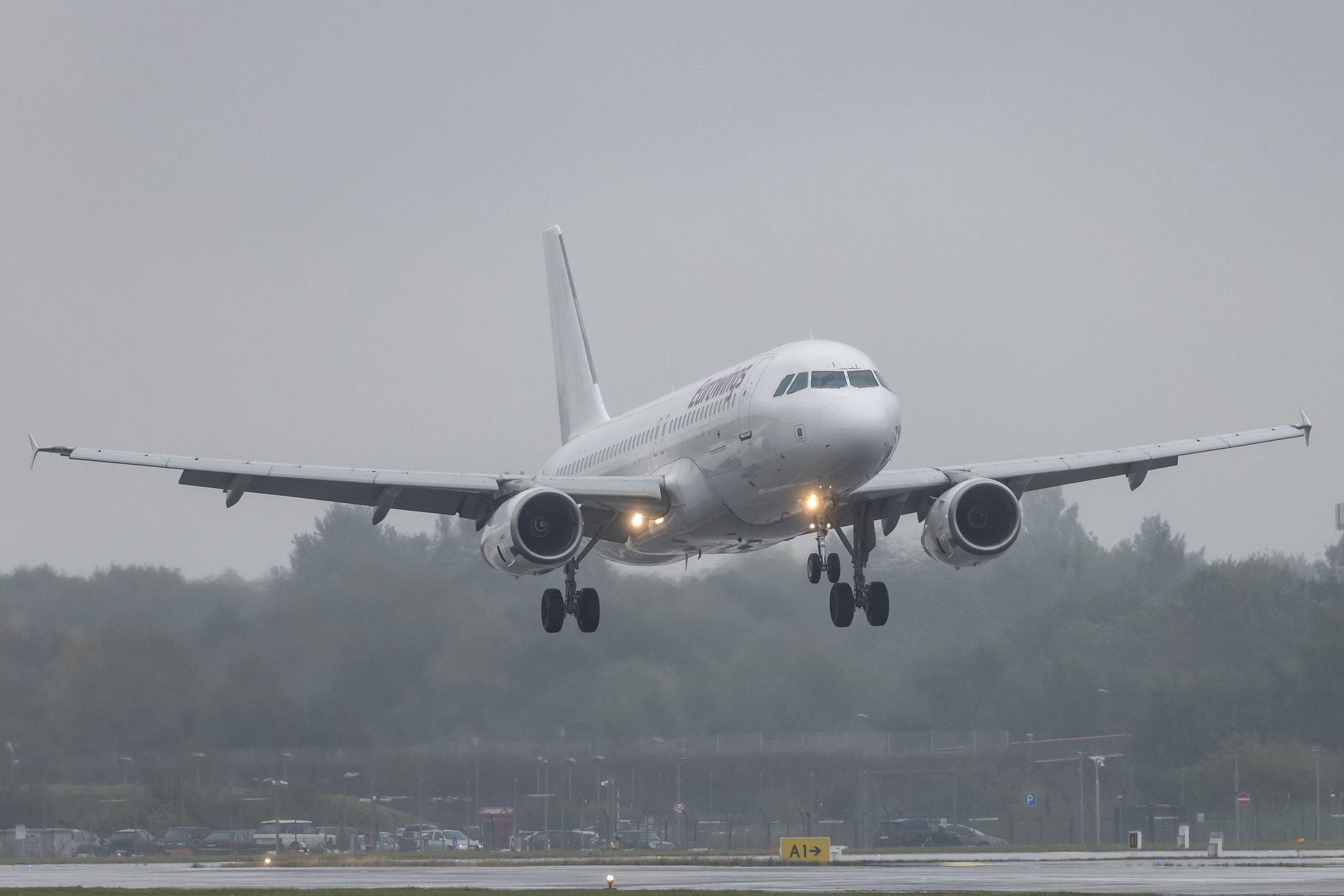 Hamburg Airport: Eurowings (EW / EWG) | Operator: Avion Express Malta |  Airbus A320-232 A320 | 9H-AMX | MSN 04421