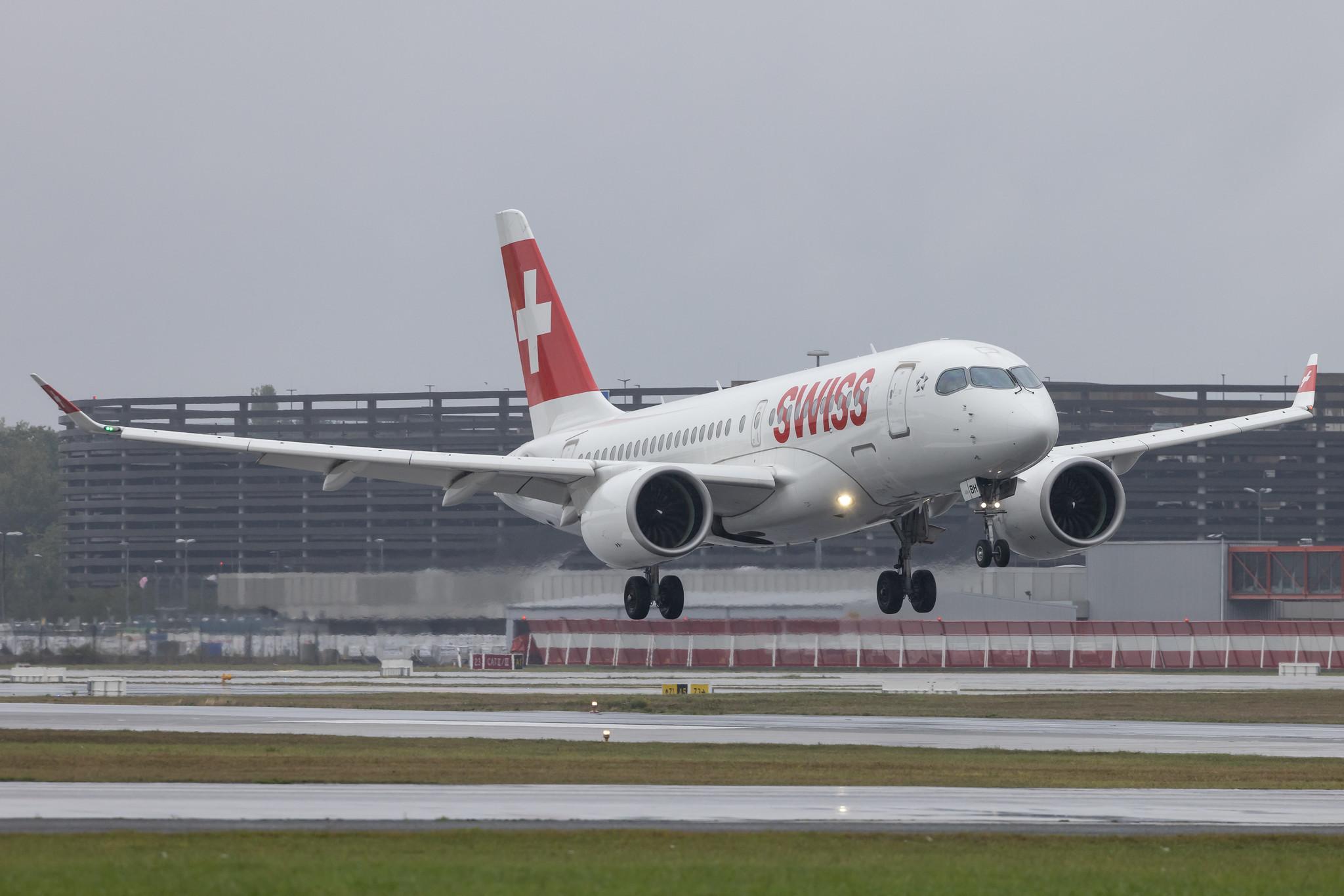 Hamburg Airport: Swiss (LX / SWR) | Airbus A220-100 BCS1 | HB-JBH | MSN 50017
