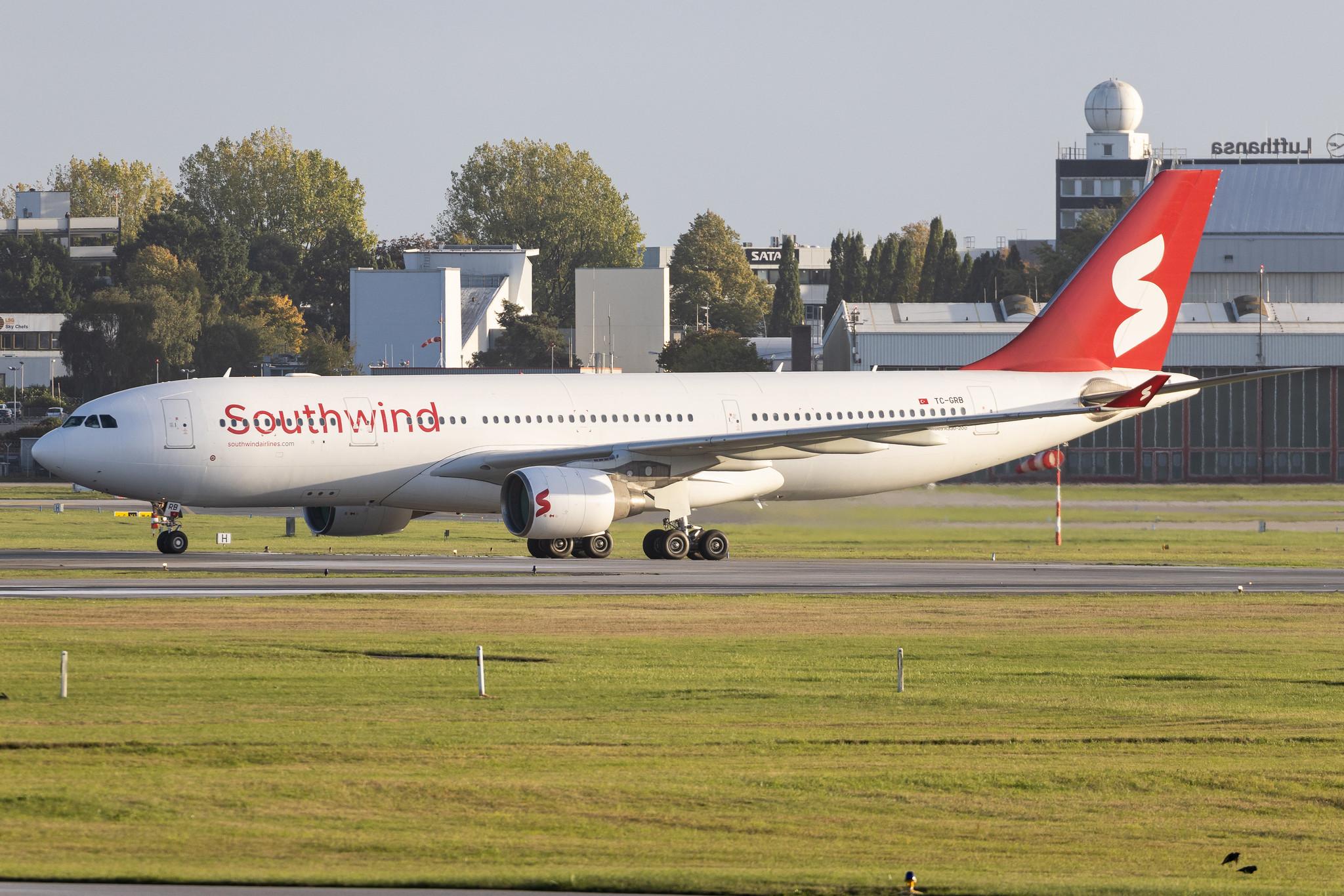 Hamburg Airport: Southwind Airlines (2S / STW) |  Airbus A330-223 A332 | TC-GRB | MSN 1266