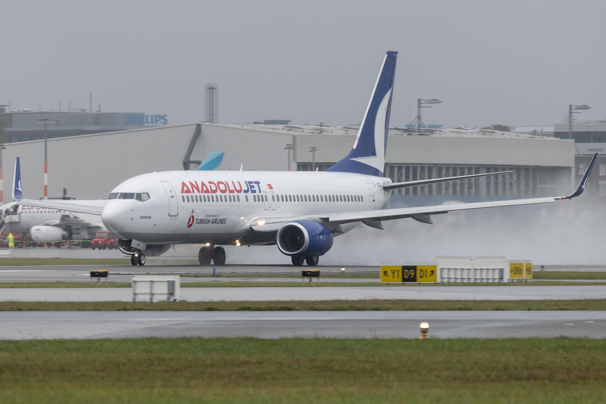 Hamburg Airport: Turkish Airlines (TK / THY) | Boeing 737-8F2 B738 | TC-JGU | MSN 34418