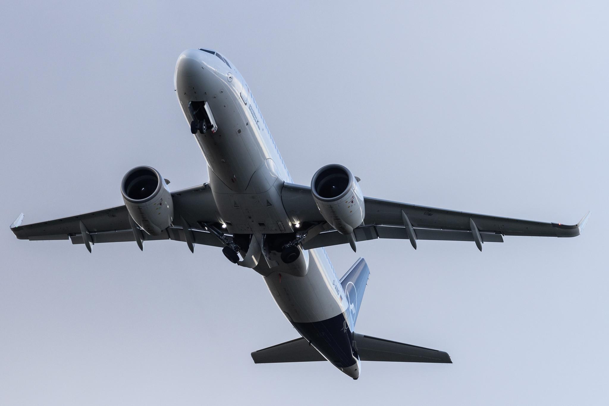 Hamburg Airport: Lufthansa (LH / DLH) |  Airbus A320-271N A20N | D-AINQ | MSN 8870