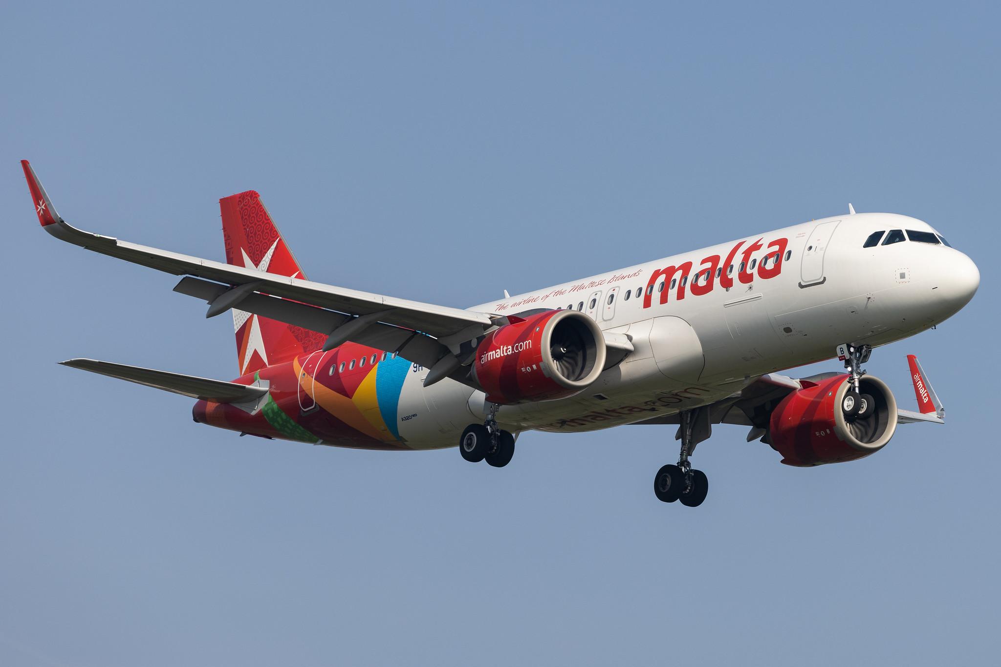 London Heathrow: Air Malta (KM / AMC) |  Airbus A320-251N A20N | 9H-NEB | MSN 8940
