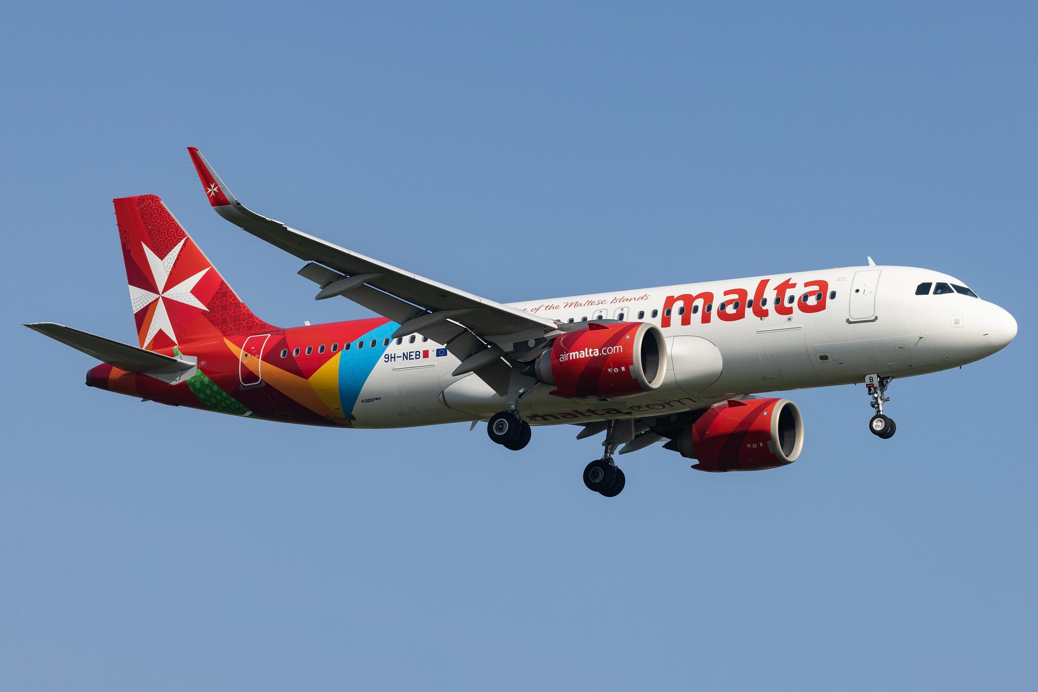 London Heathrow: Air Malta (KM / AMC) |  Airbus A320-251N A20N | 9H-NEB | MSN 8940