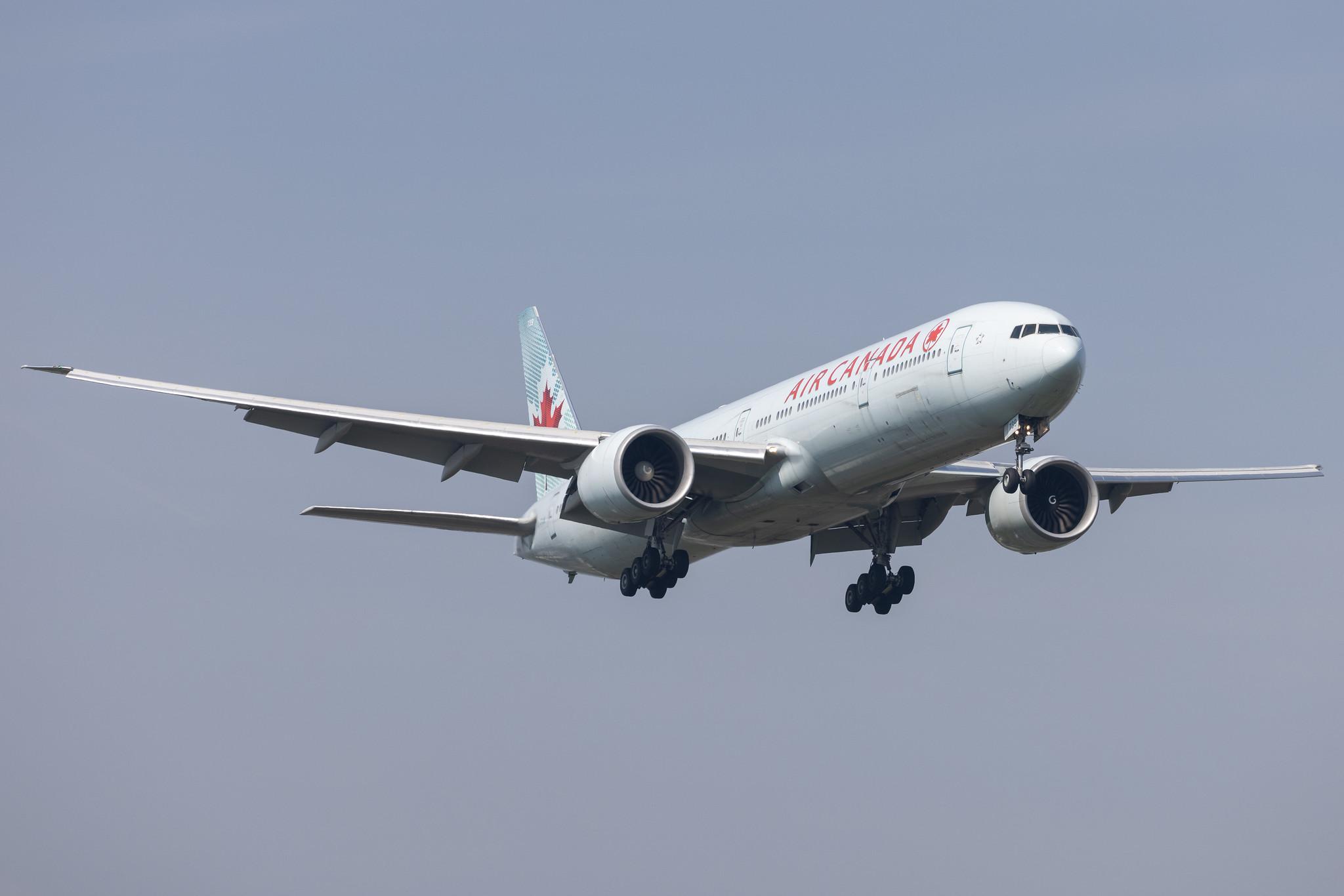 London Heathrow: Air Canada (AC / ACA) |  Boeing 777-333(ER) B77W | C-FRAM | MSN 35250
