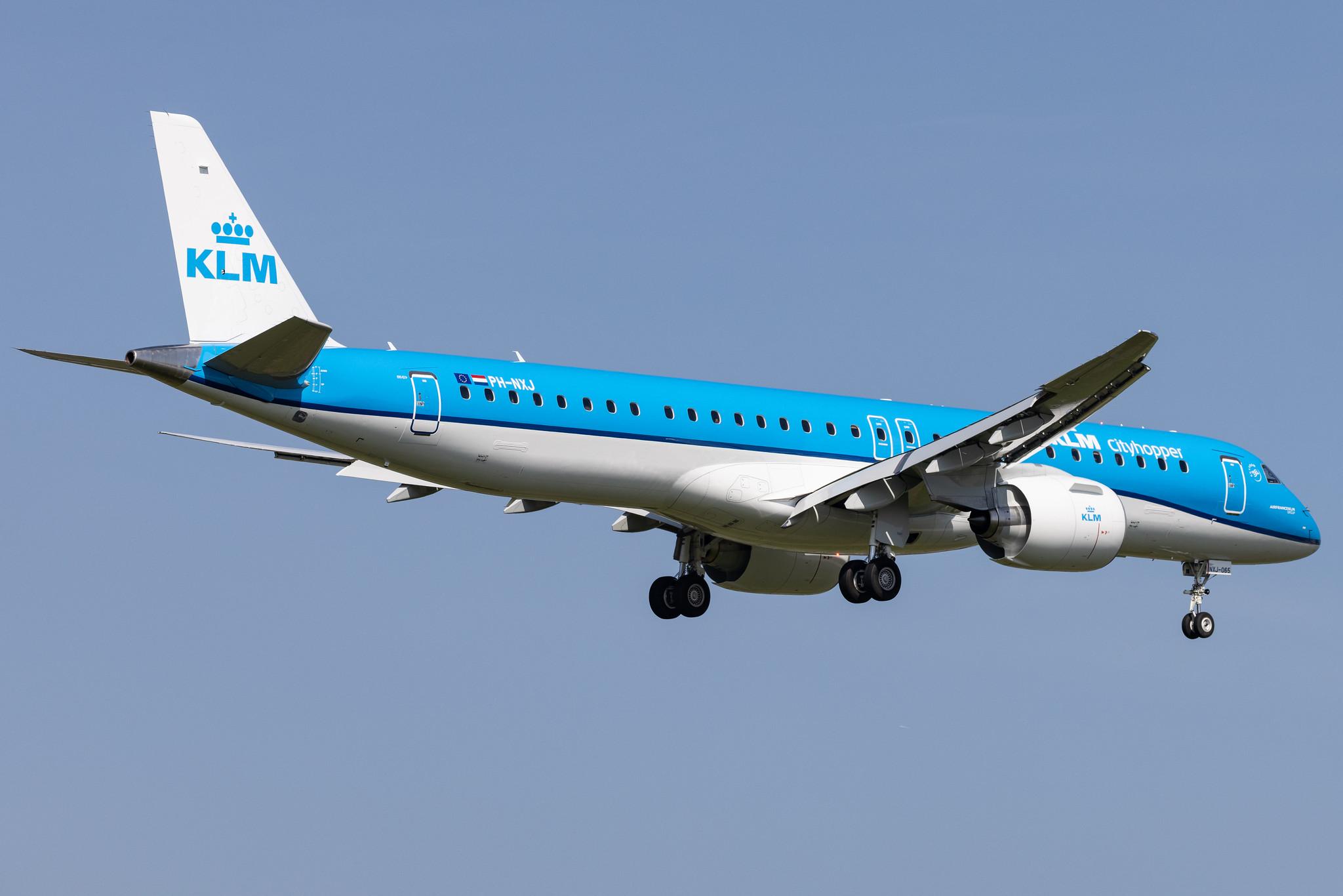 London Heathrow: KLM (KL / KLM) | Operator: KLM Cityhopper |  Embraer E195-E2 E295 | PH-NXJ | MSN 19020065